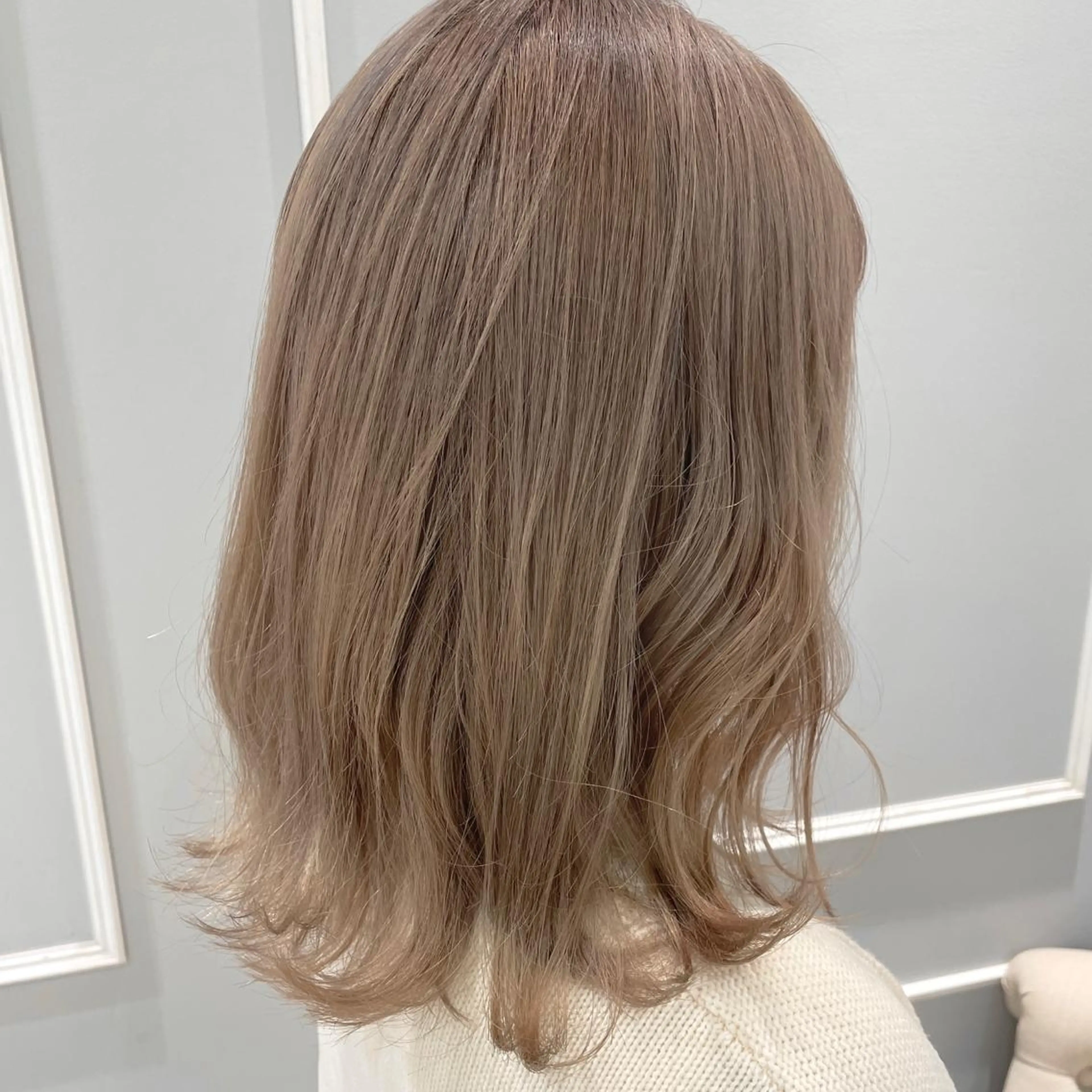 ミディアム カラー ブリーチ ヘアカラー トリートメント 💎小顔前髪&髪質 改善カラー💎片桐のヘアスタイル
