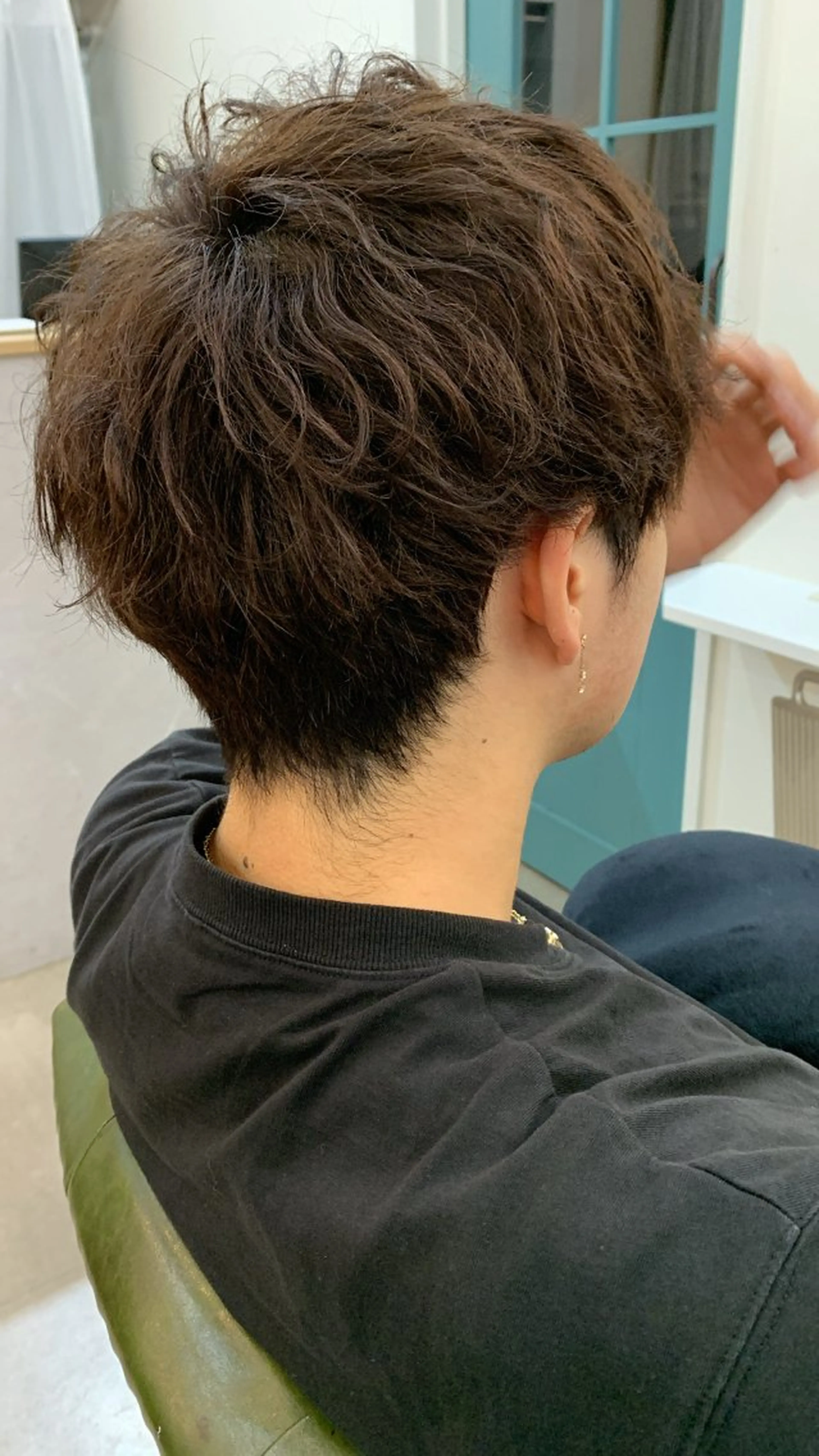 パーマ メンズ メンズブリーチ マッシュ メンズパーマ 学生（メンズ向け） 波巻きパーマ 栗原 莉玖のヘアスタイル