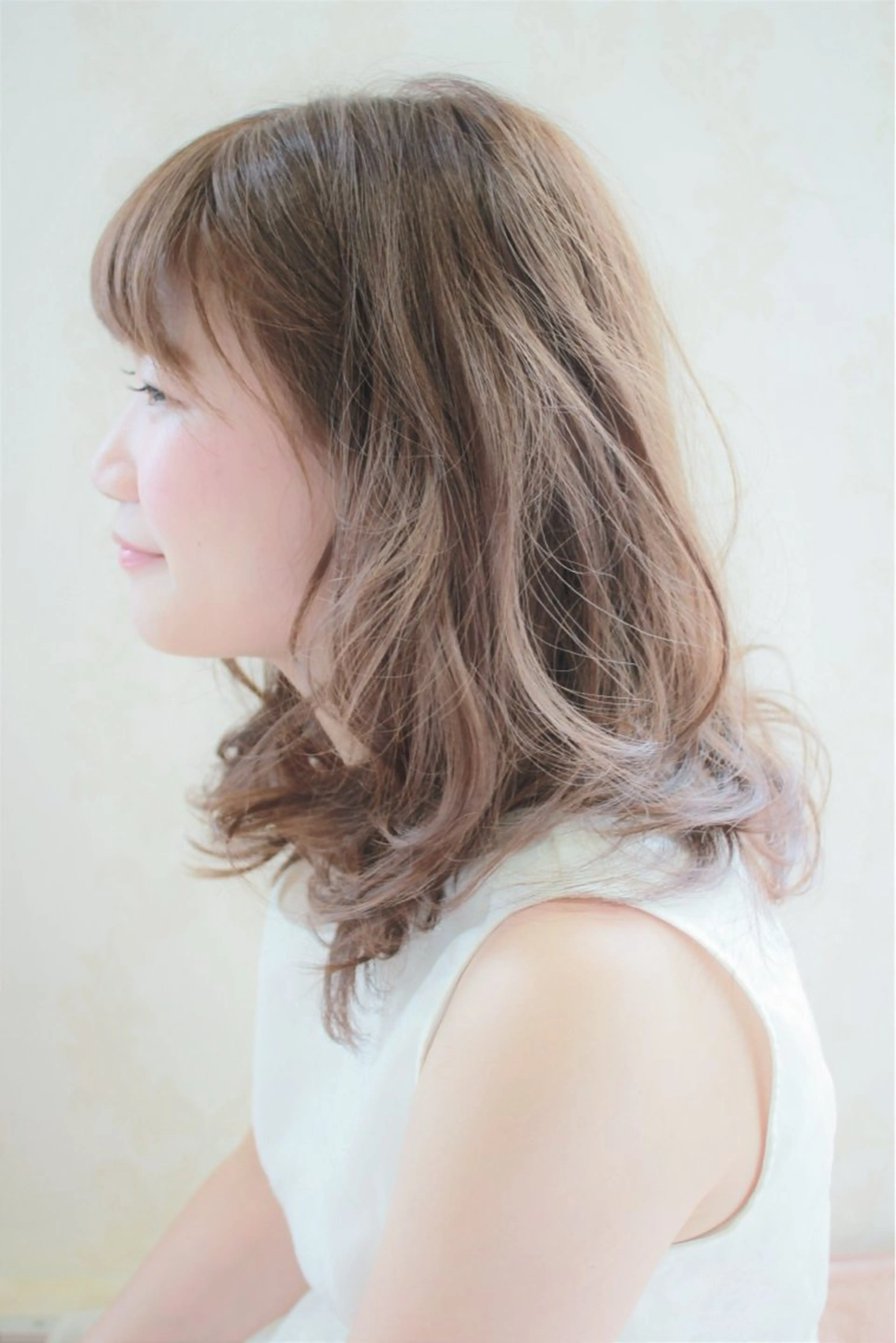 セミロング HANA Hair Produceのヘアスタイル