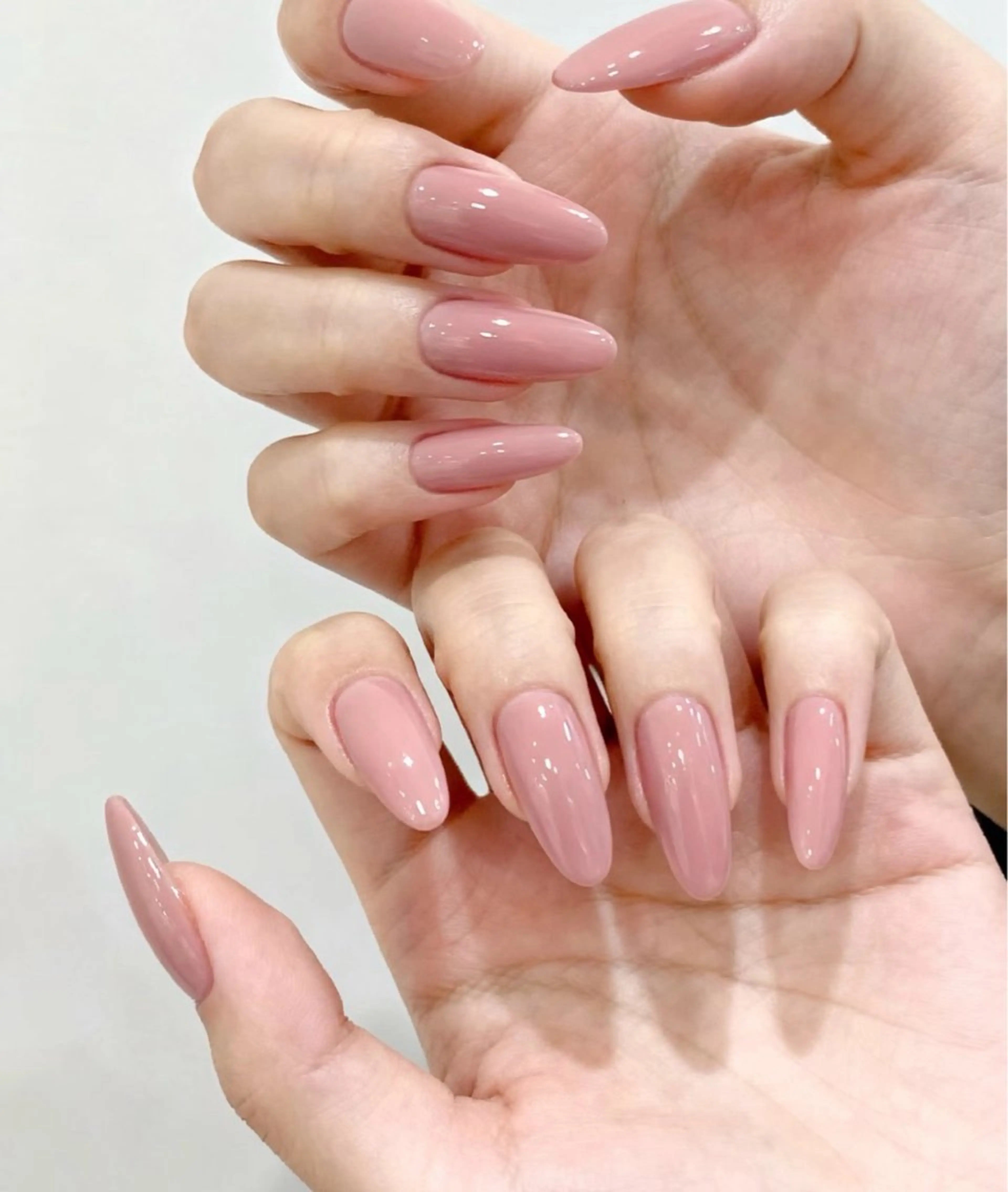 ネイル Nailsalon Jasmine 池袋東口所属・ギウ ジーナのネイルデザイン