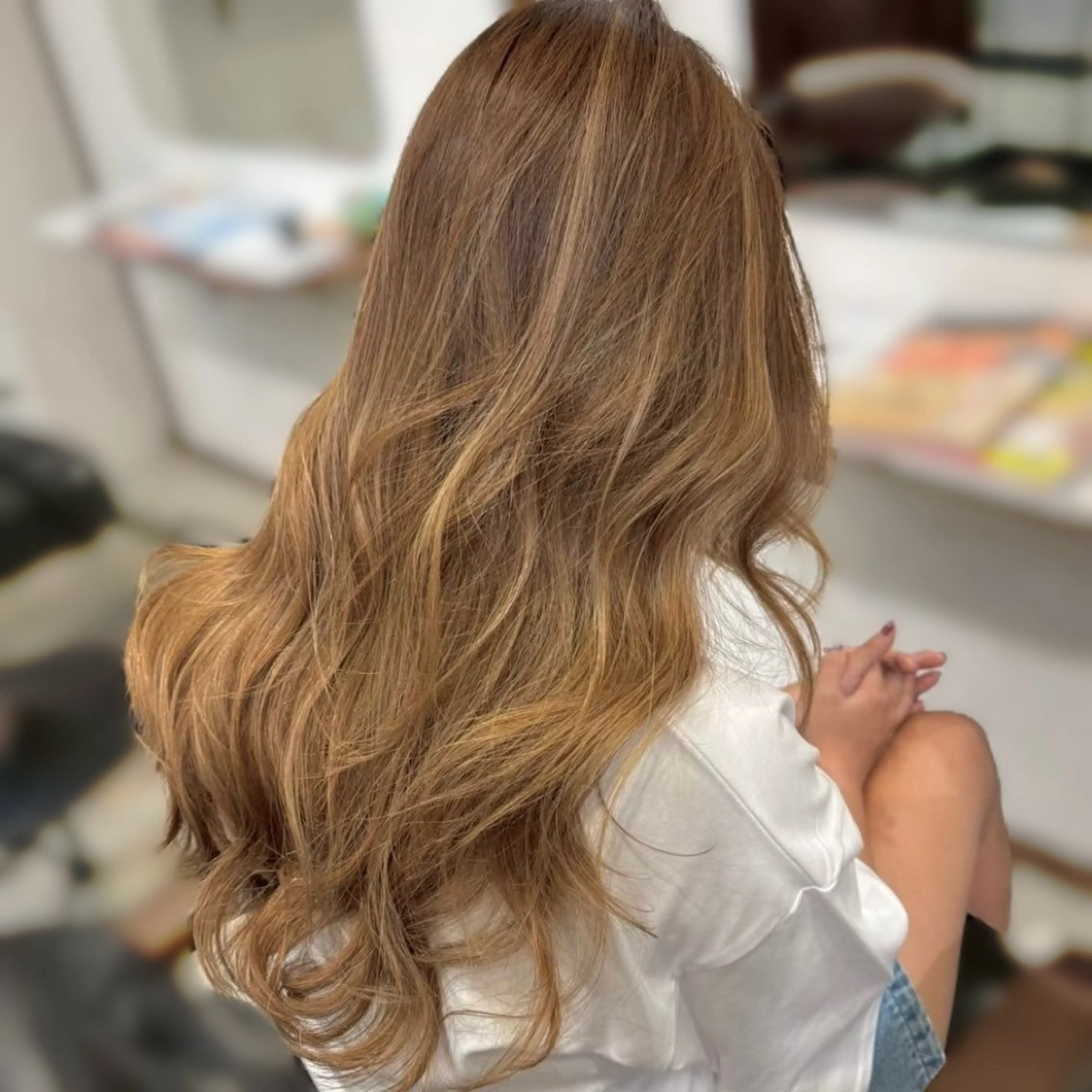 ロング 坂本 璃里杏のヘアスタイル