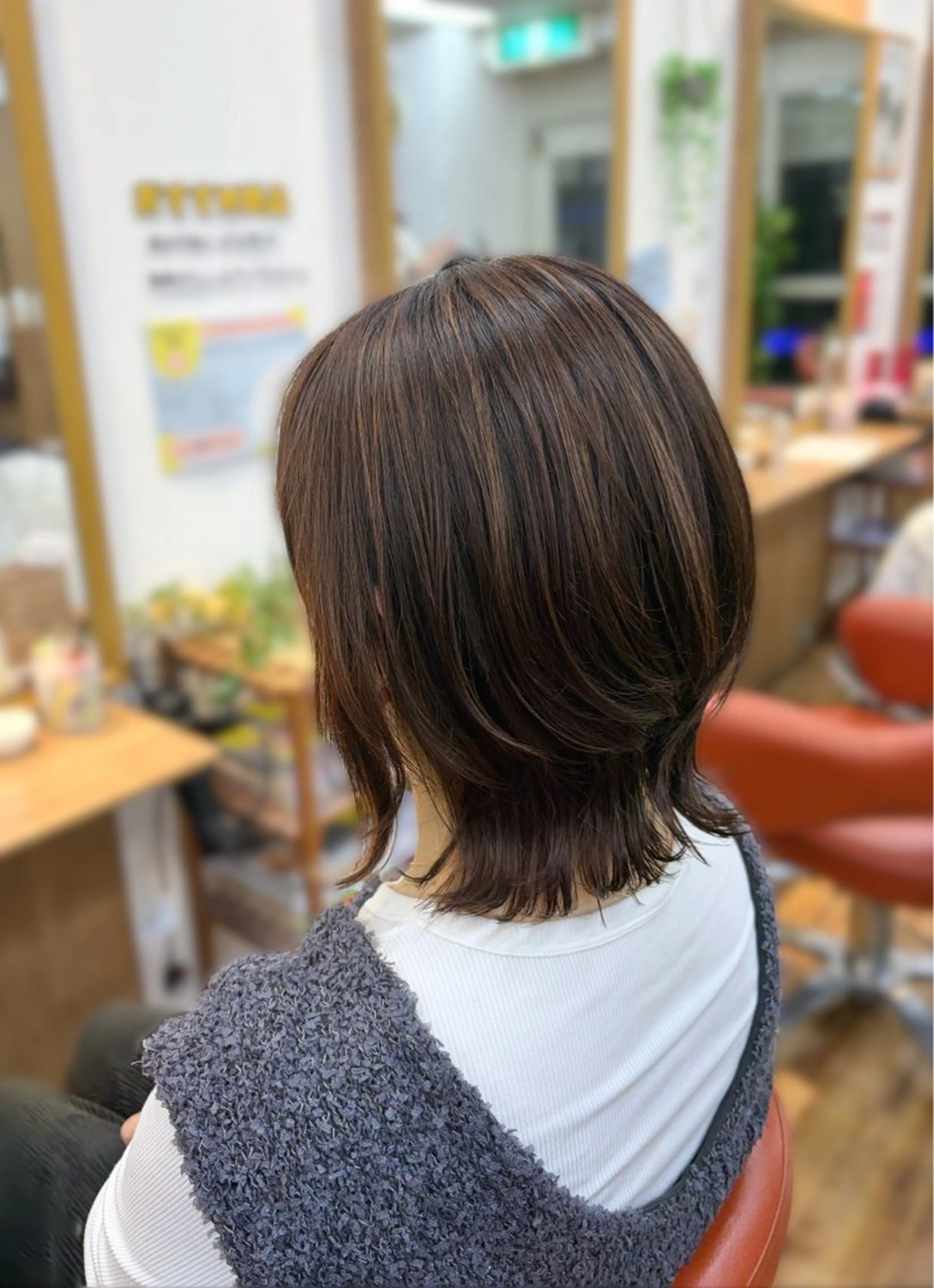 ミディアム タヂカ マイのヘアスタイル