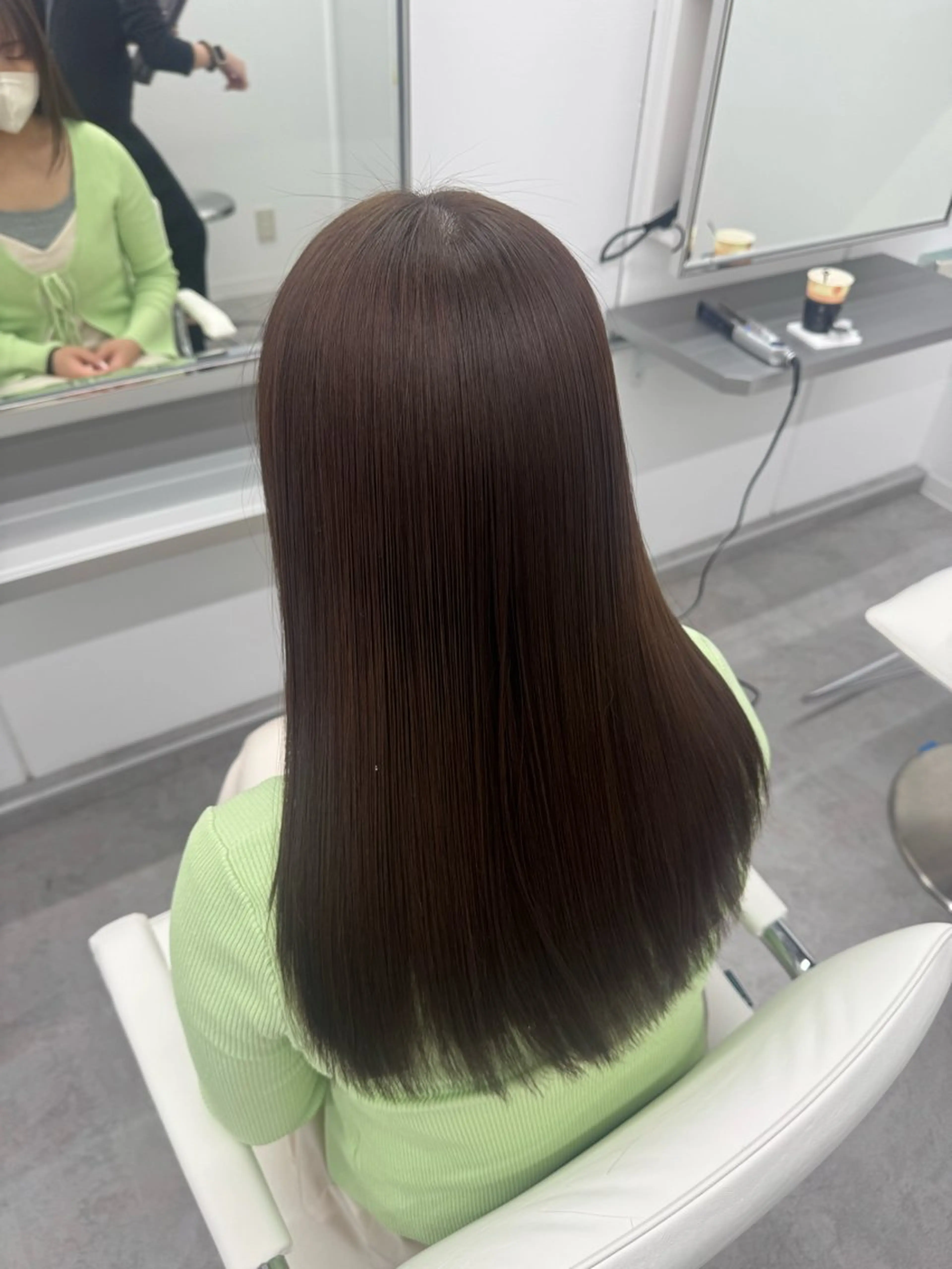 ロング カラー ブラウンカラー オリーブブラウン カット ヘアカラー トリートメント 🕯コバ/レイヤー/ 複雑履歴美髪縮毛🕯のヘアスタイル
