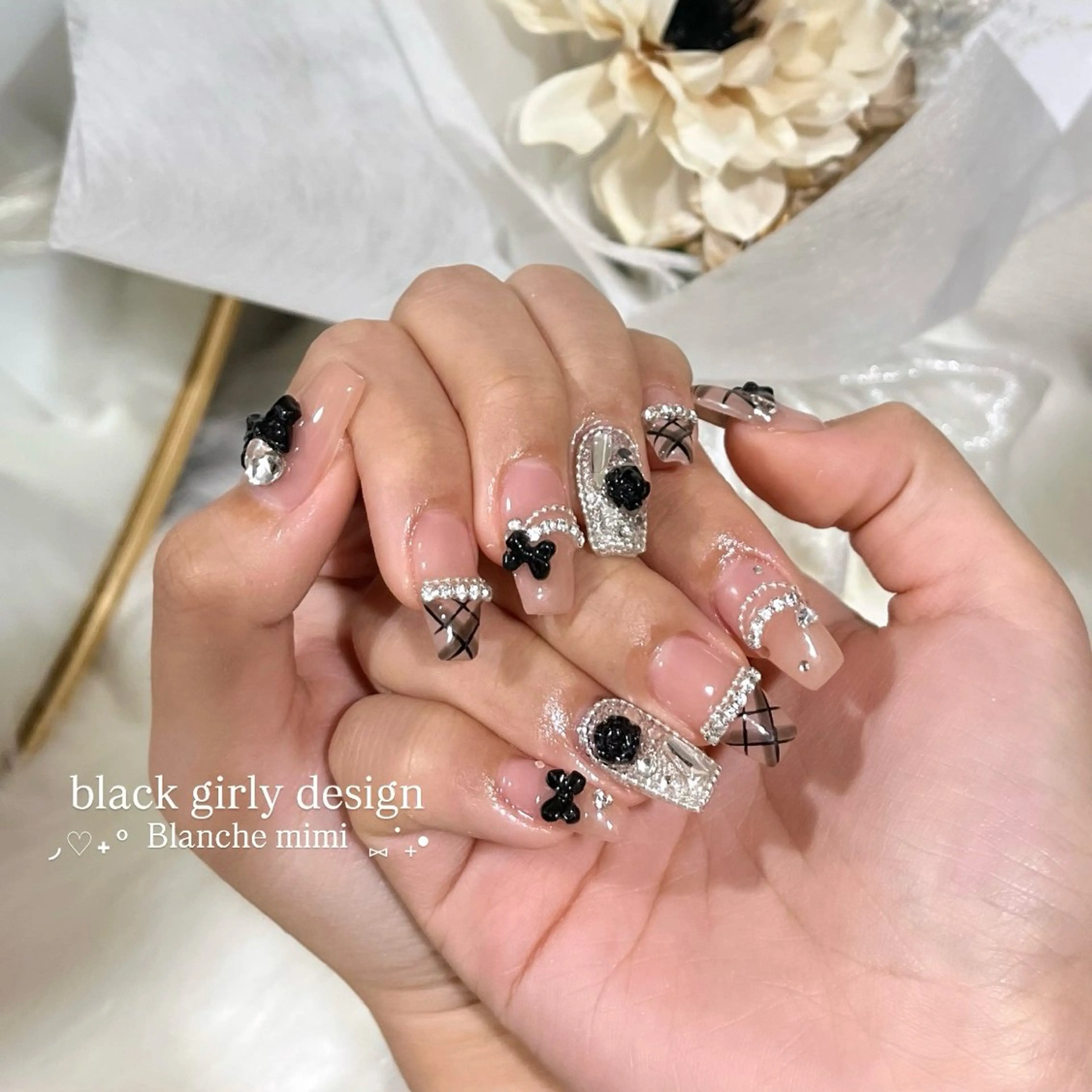 ネイル ハンドネイル Blanche mimi.u_aのネイルデザイン