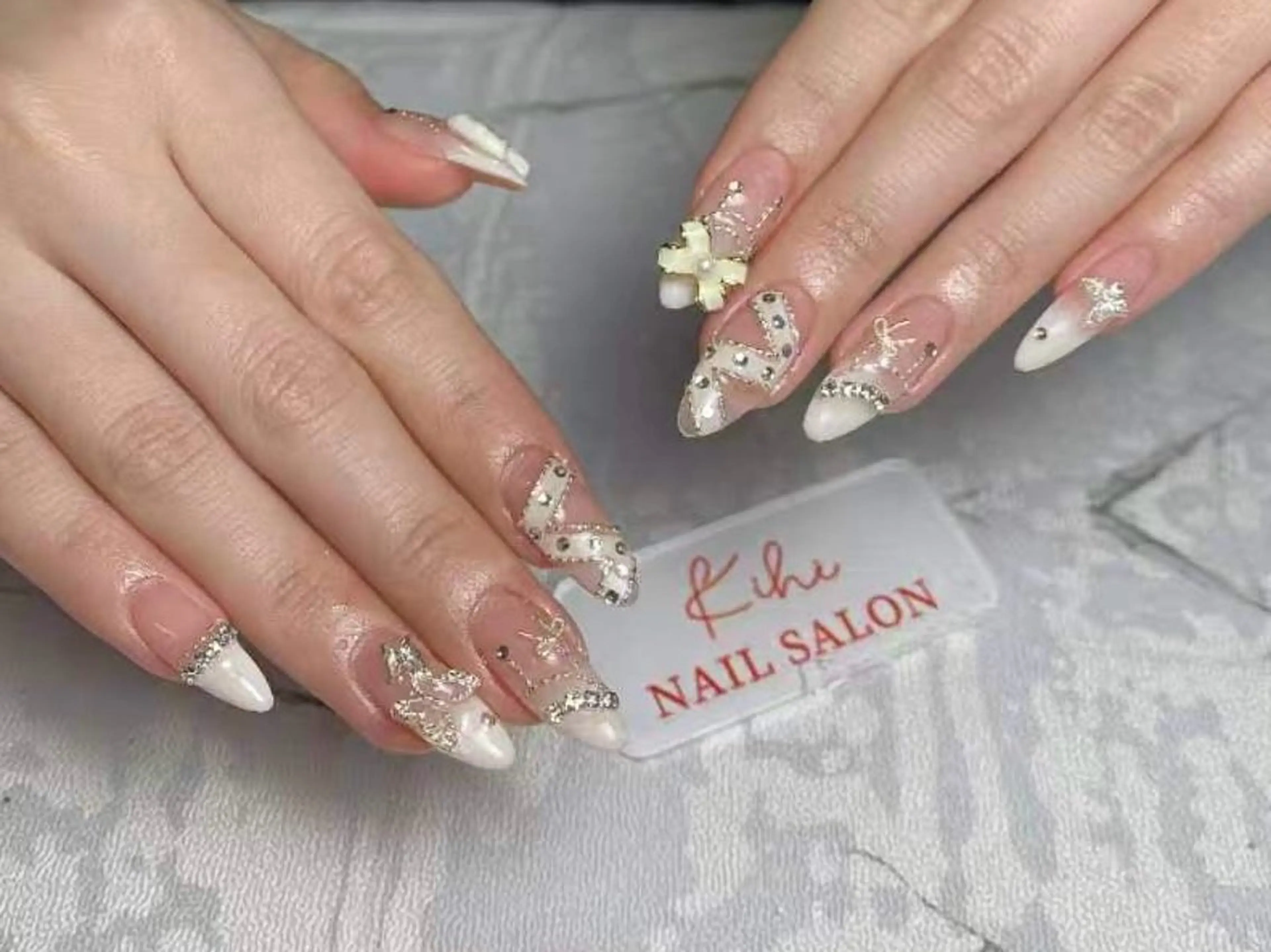 ネイル アートネイル フレンチネイル ジェルネイル グラデーション 韓国ネイル ハンドネイル ハンドケア さくら💮💮 【オフ無料】のネイルデザイン