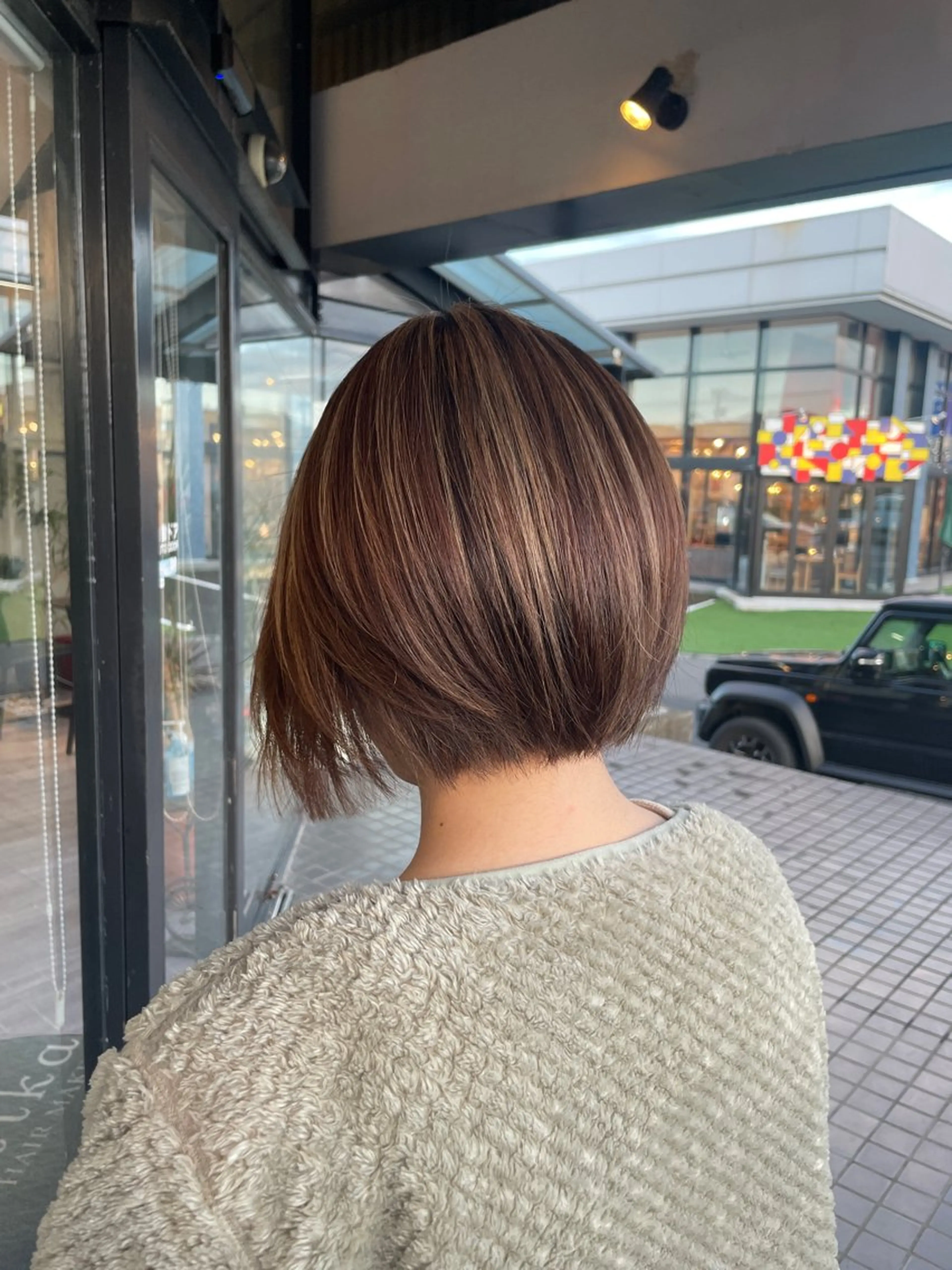 ショート カラー ハイライトカラー ハイライト マキノ キョウカのヘアスタイル