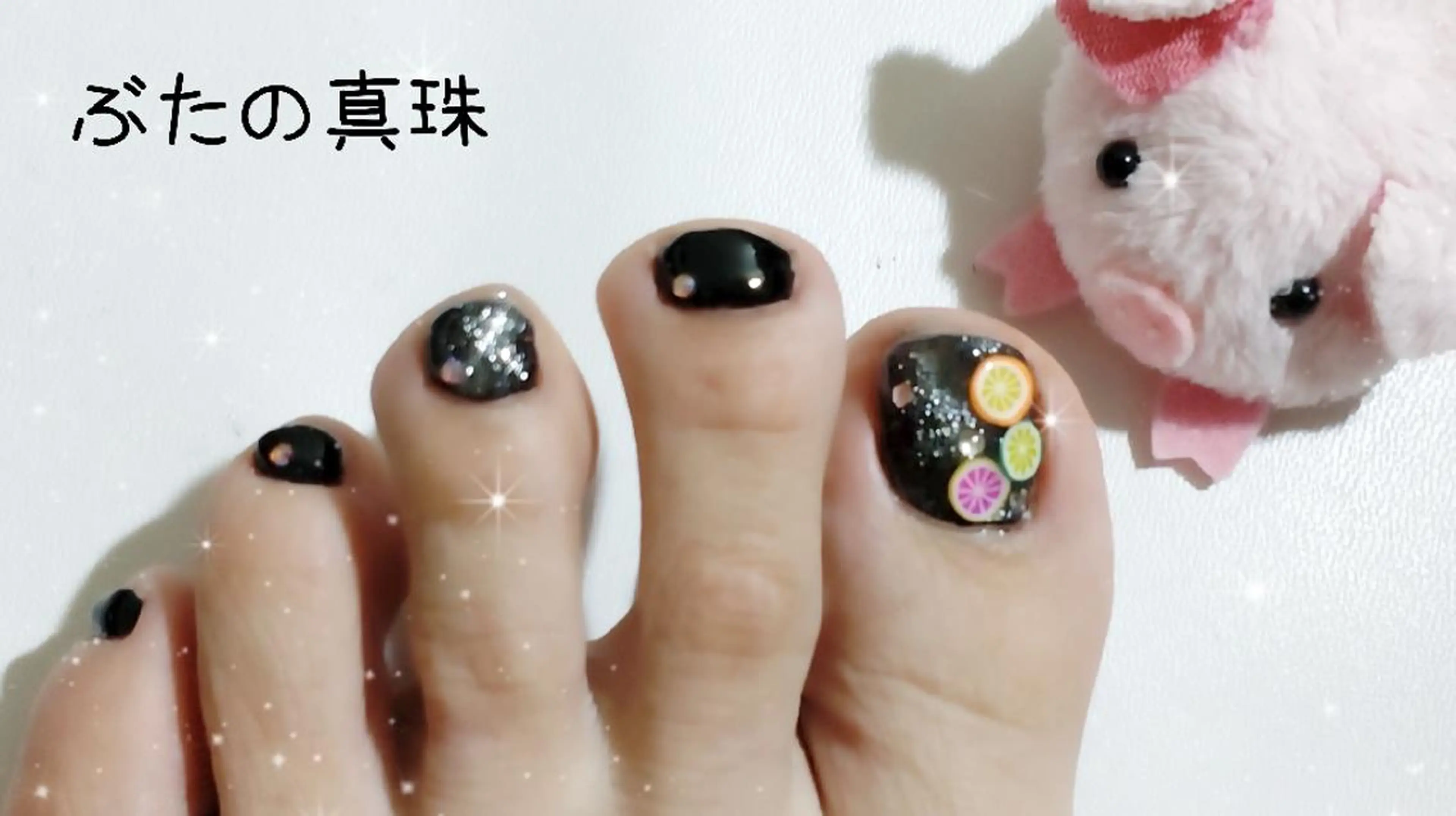 ネイル フットネイル 林 珠里のネイルデザイン