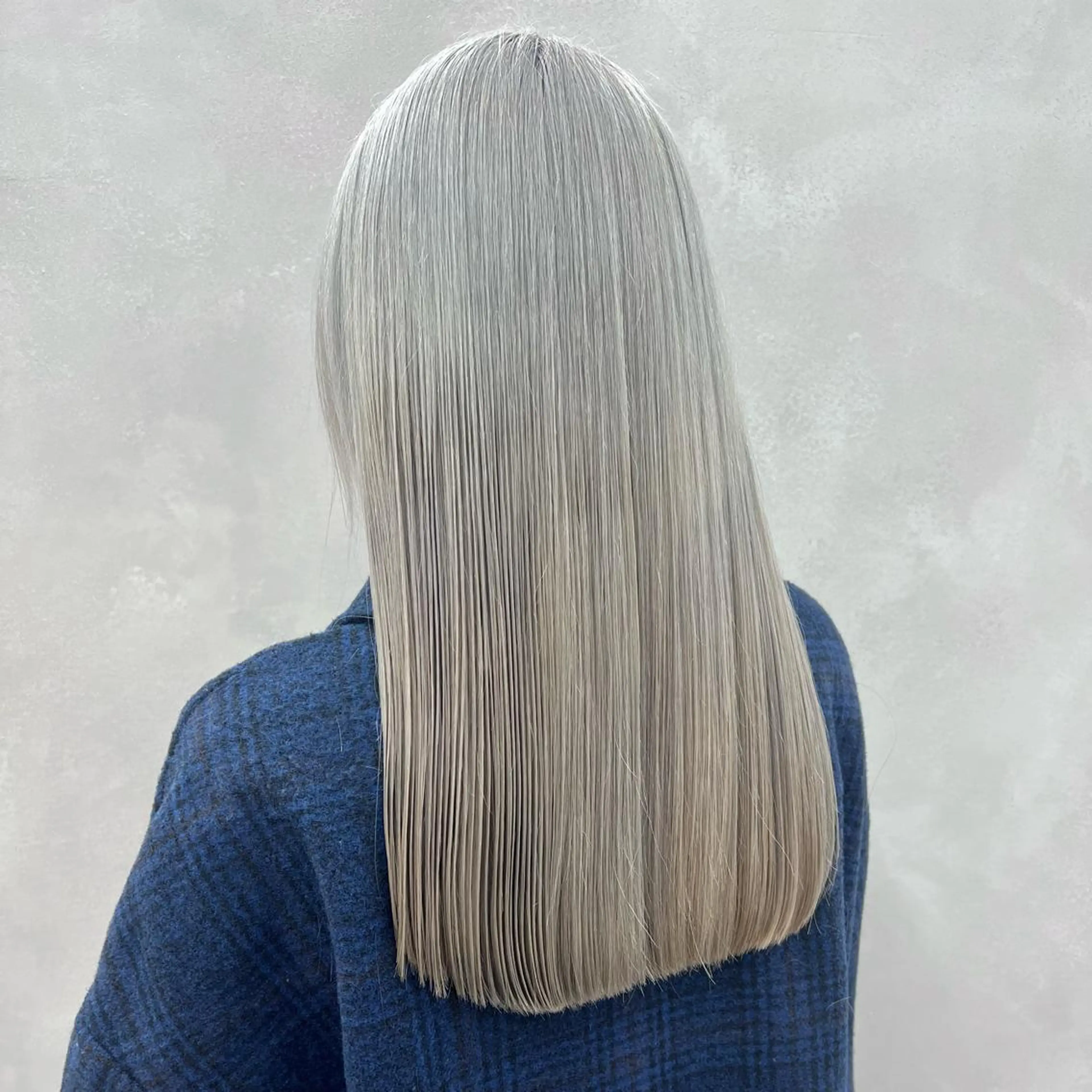 ロング カラー 髪質改善⌇透明感 カラー⌇川上葵のヘアスタイル