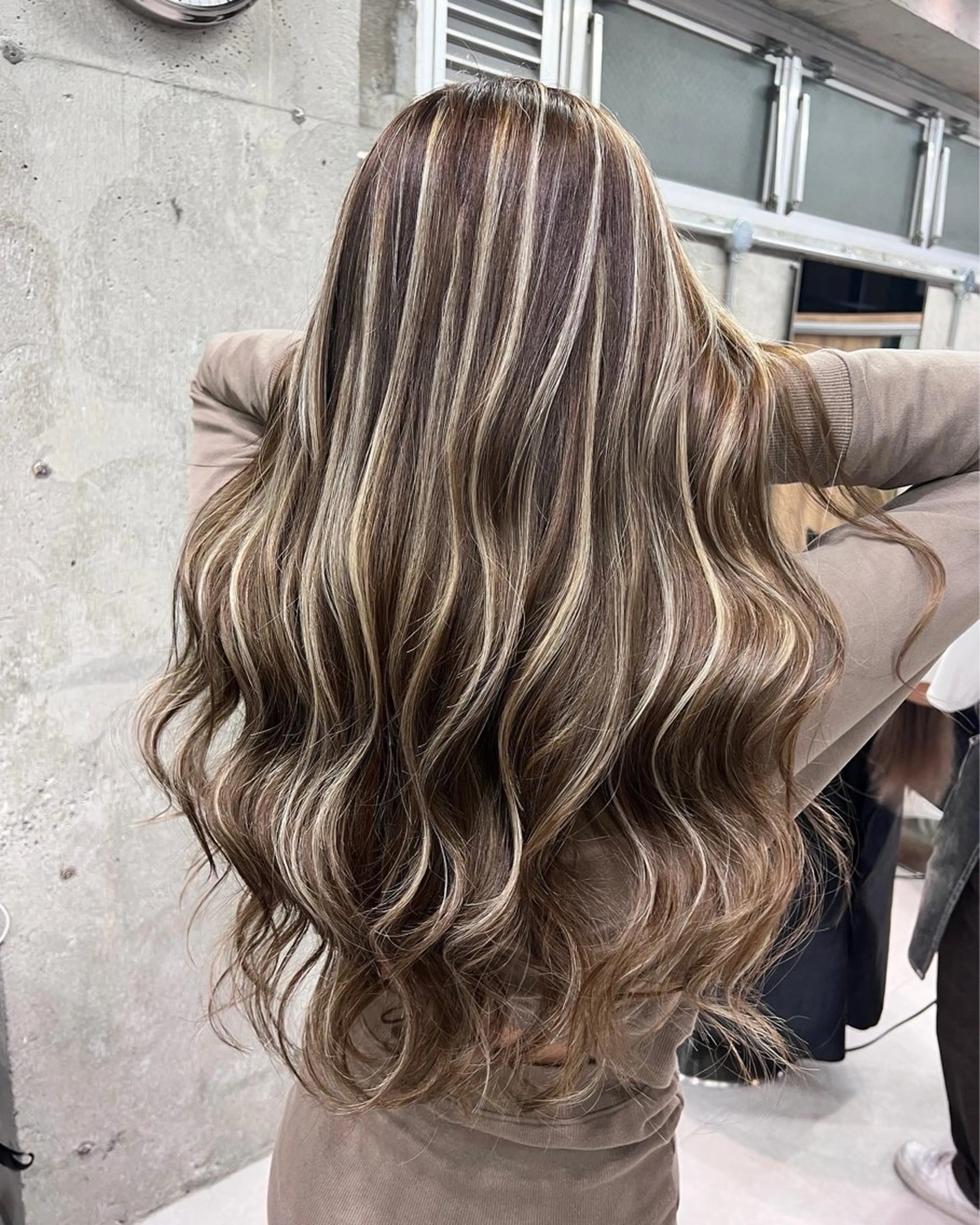 ロング 🫧ハイライトカラー 🫧 𝓜𝓘𝓤のヘアスタイル