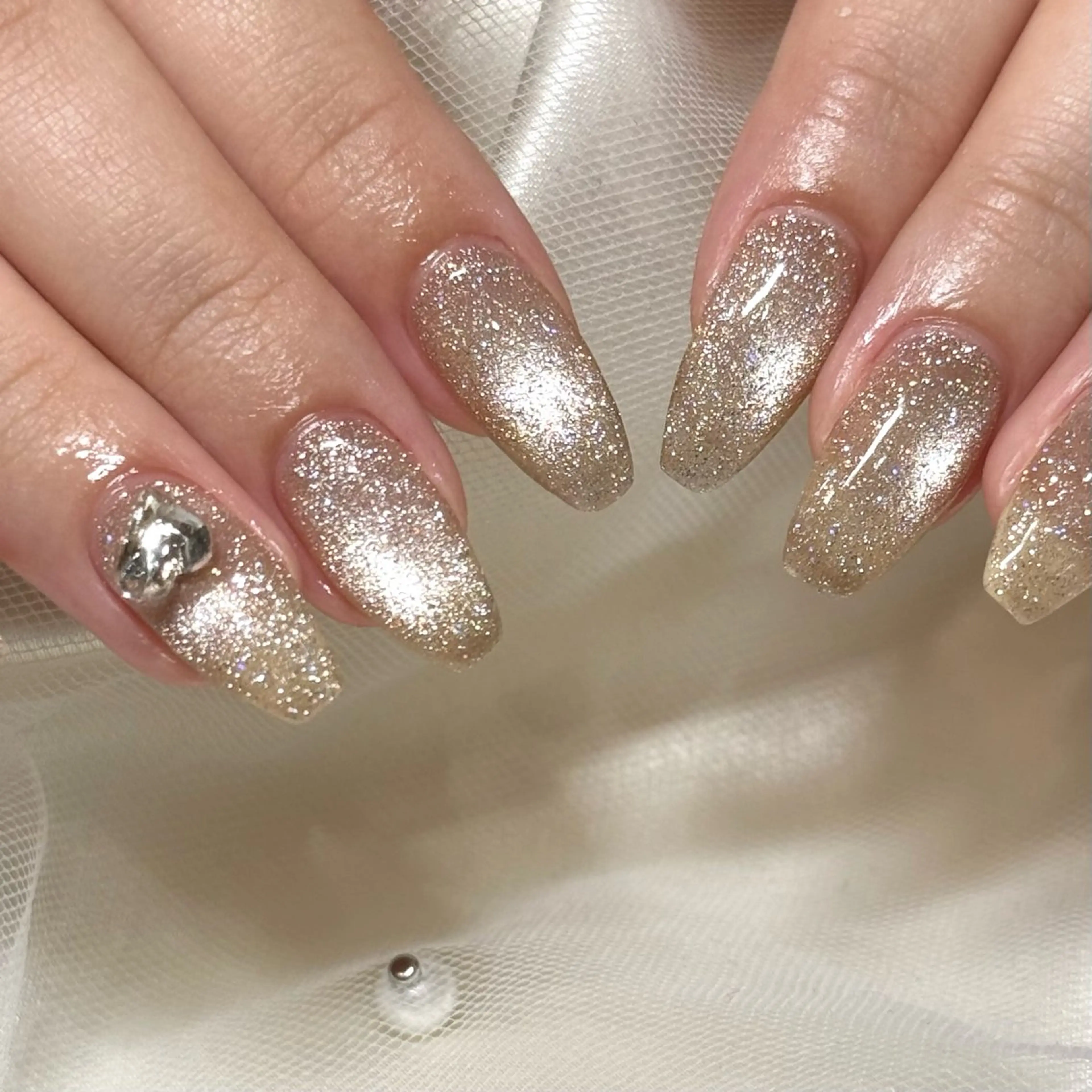 ネイル ハンドネイル chika .のネイルデザイン