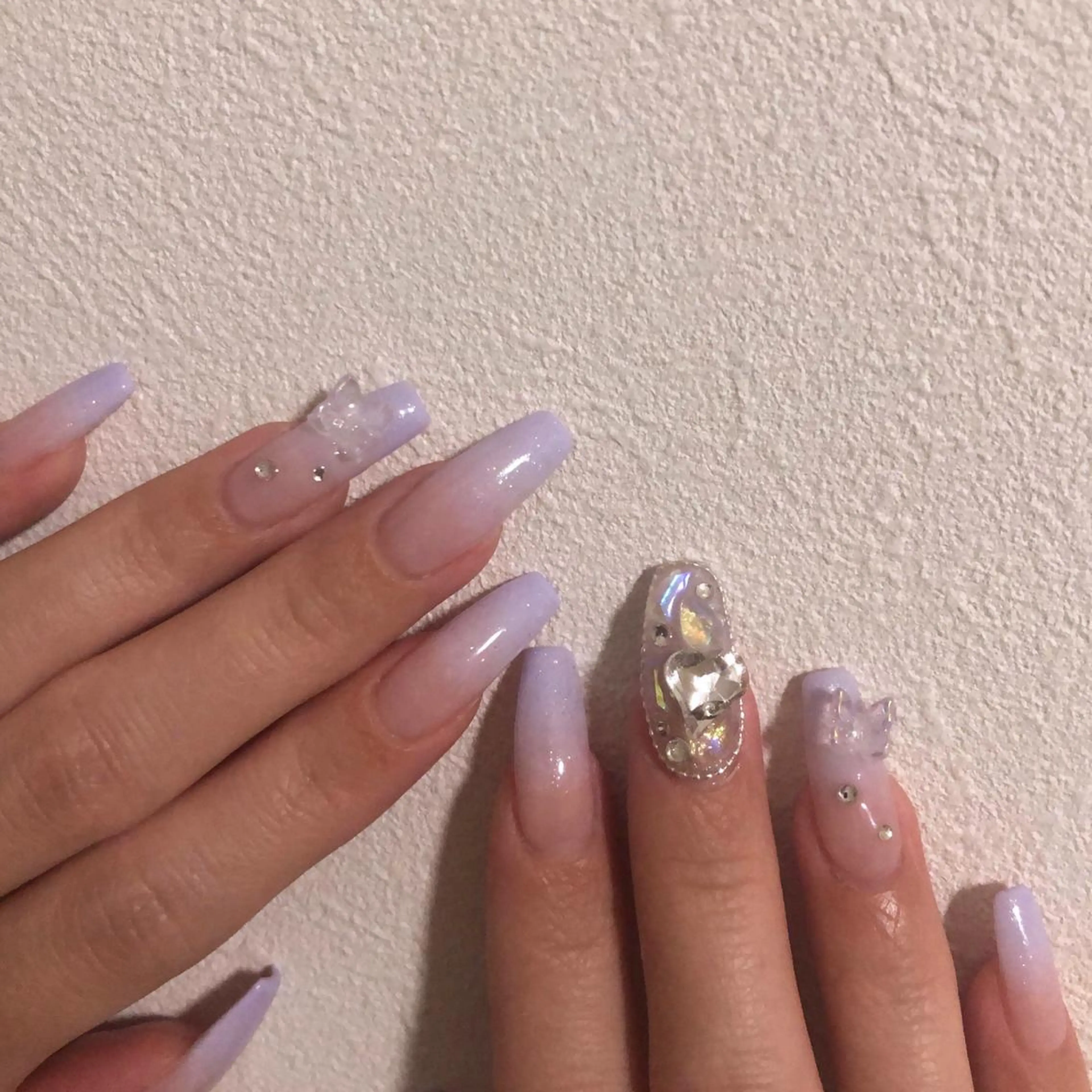 ネイル ハンドネイル ViViA momokaのネイルデザイン