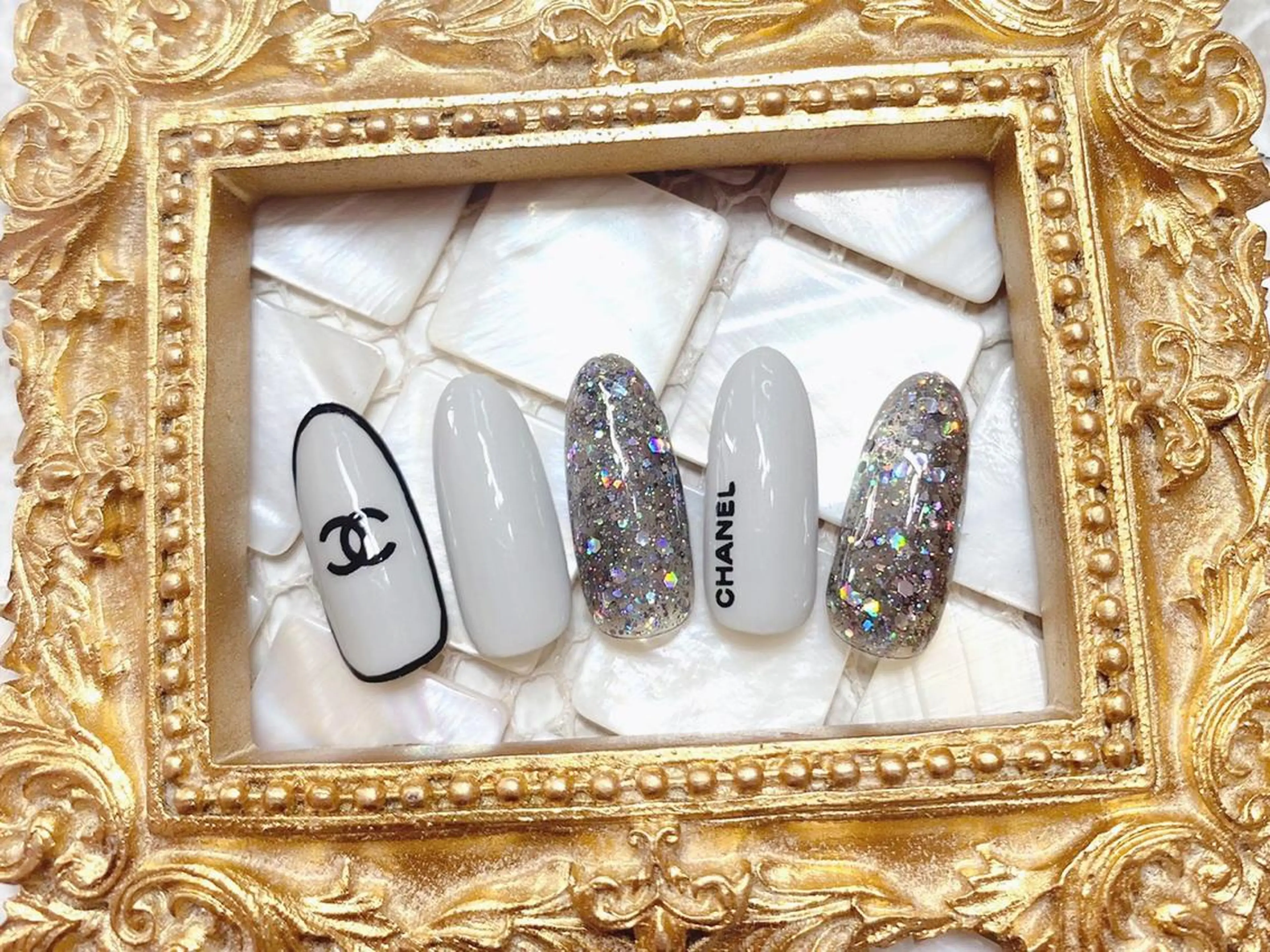 ネイル ハンドネイル マジック ミラーのネイルデザイン