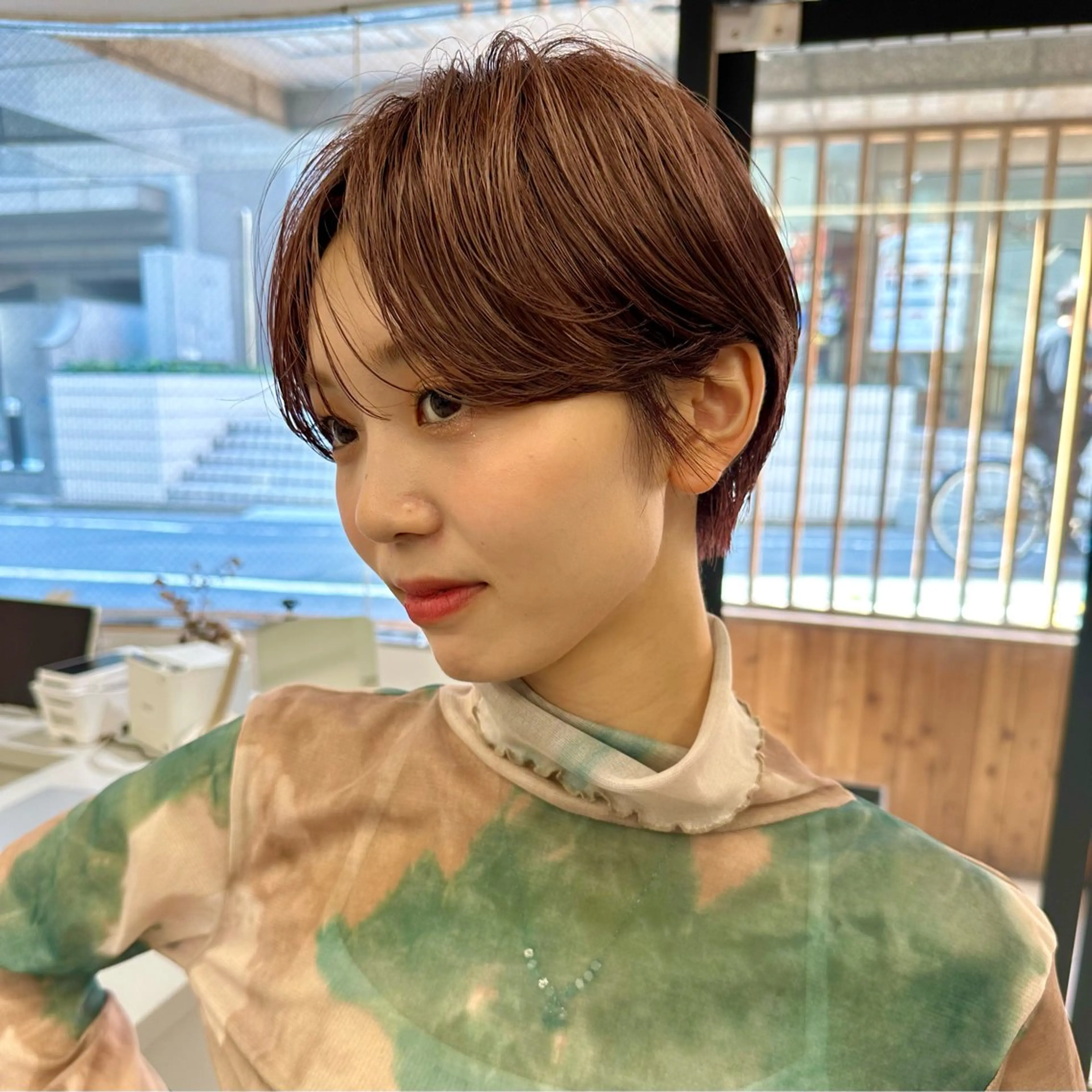 ショート カット ヘアカラー 骨格診断で絶対可愛い ✨丸みショート✨凌弥のヘアスタイル