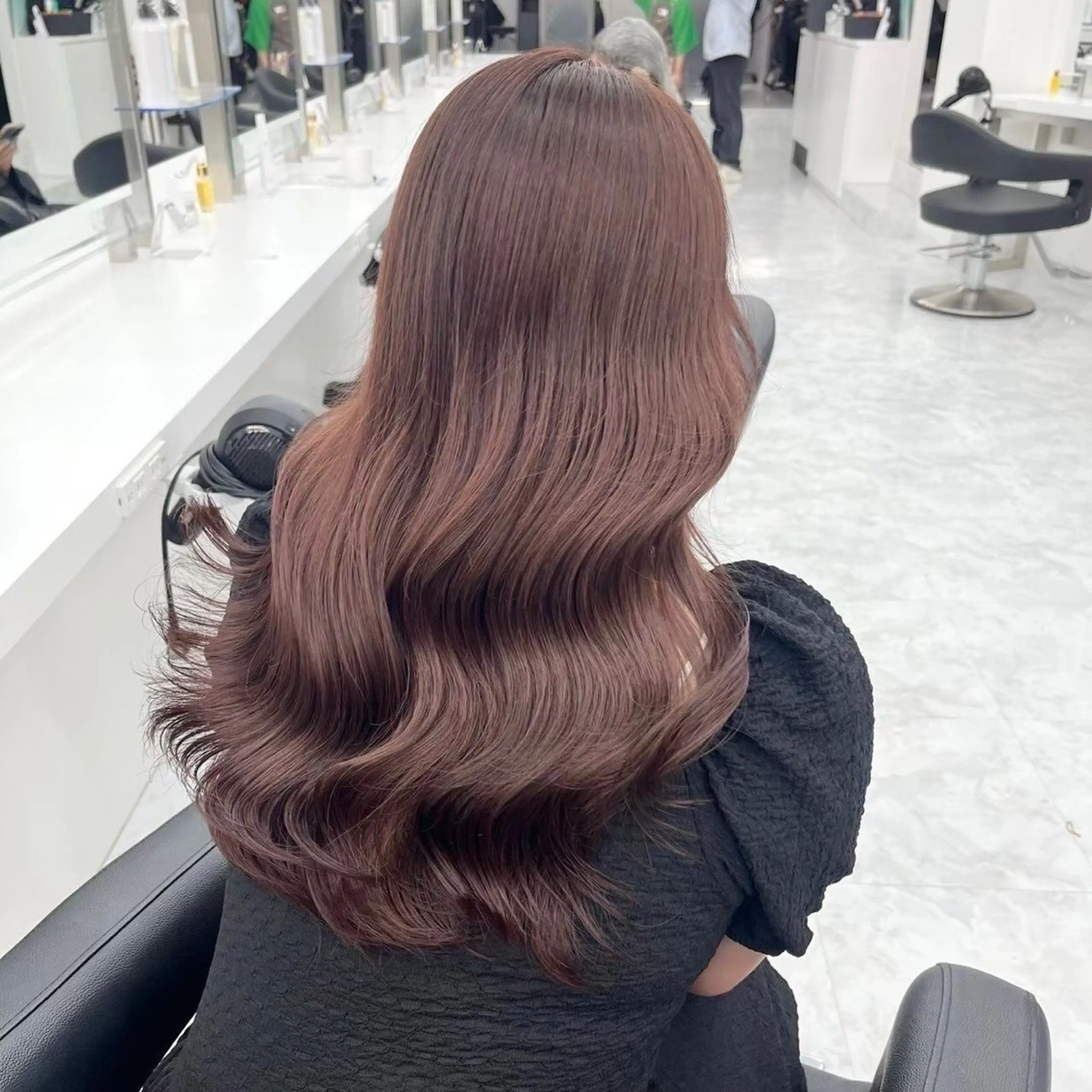 カラー ヘアカラー トリートメント ブリーチなし透明感 💗RYOTAのヘアスタイル