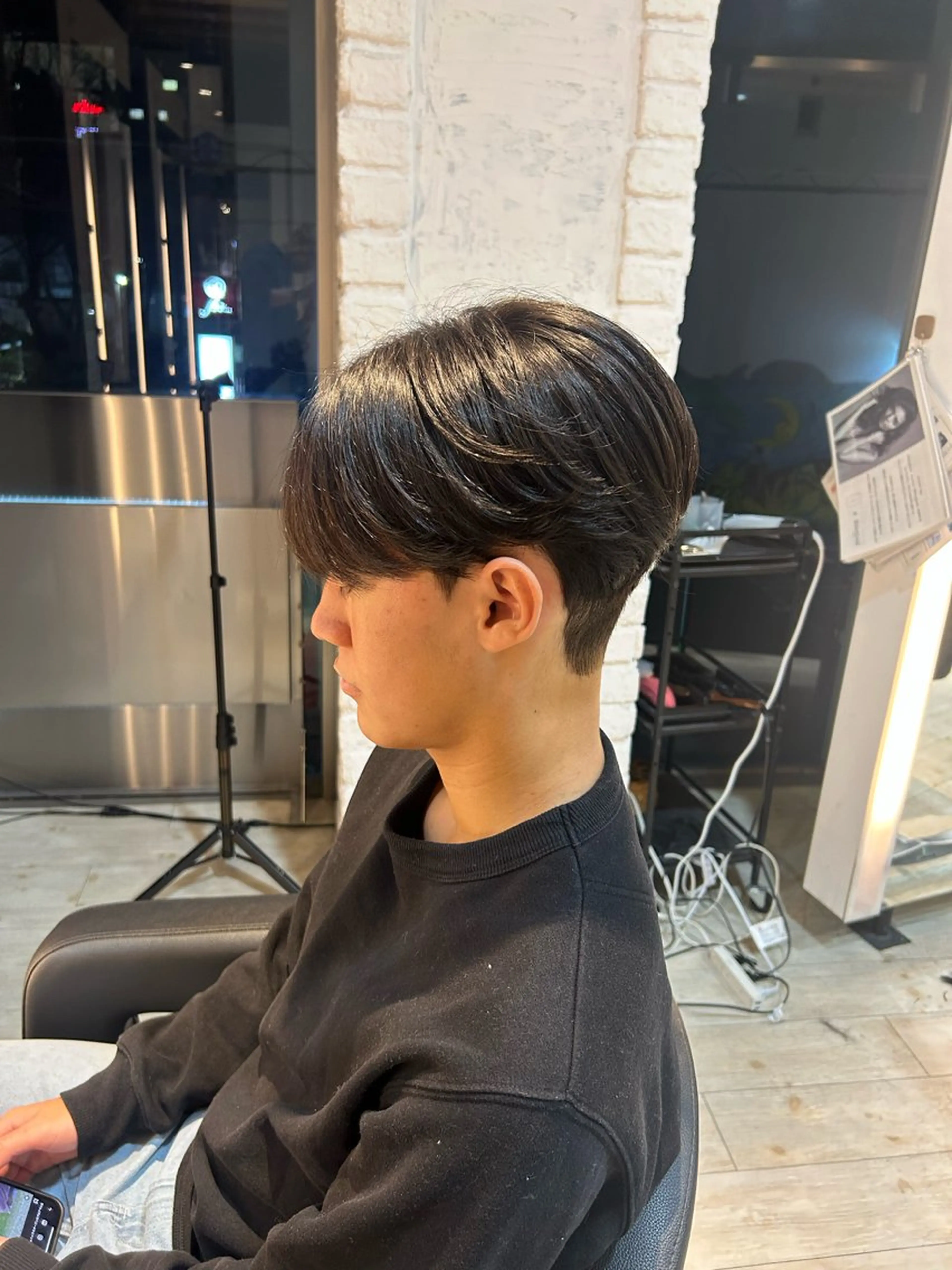 パーマ メンズ ダウンパーマ メンズパーマ カット パーマ 有働由良／ハイトーン ／韓国メンズヘアのヘアスタイル