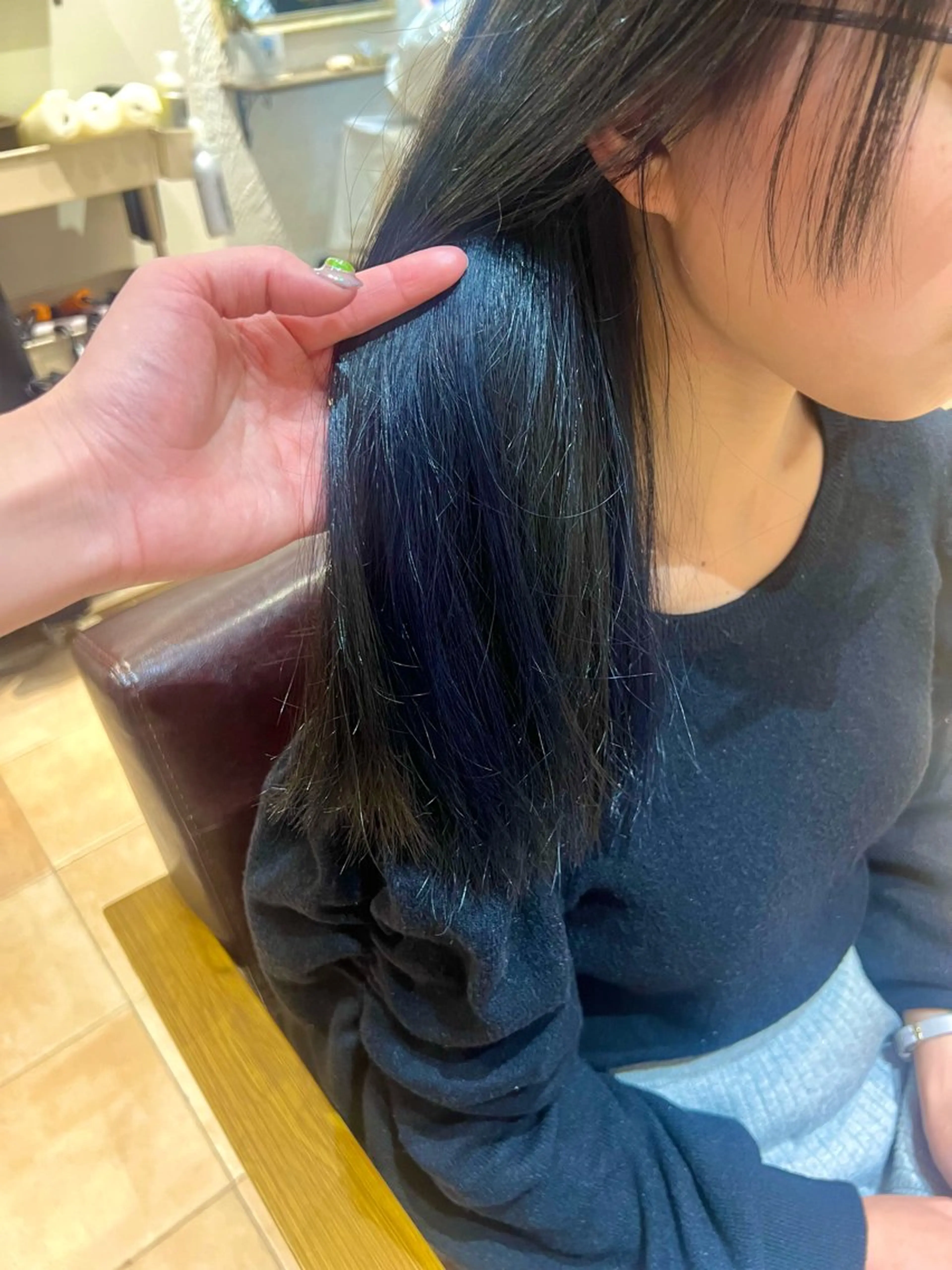 セミロング カラー 🥀韓国ヘア🥀 宮津真菜のヘアスタイル