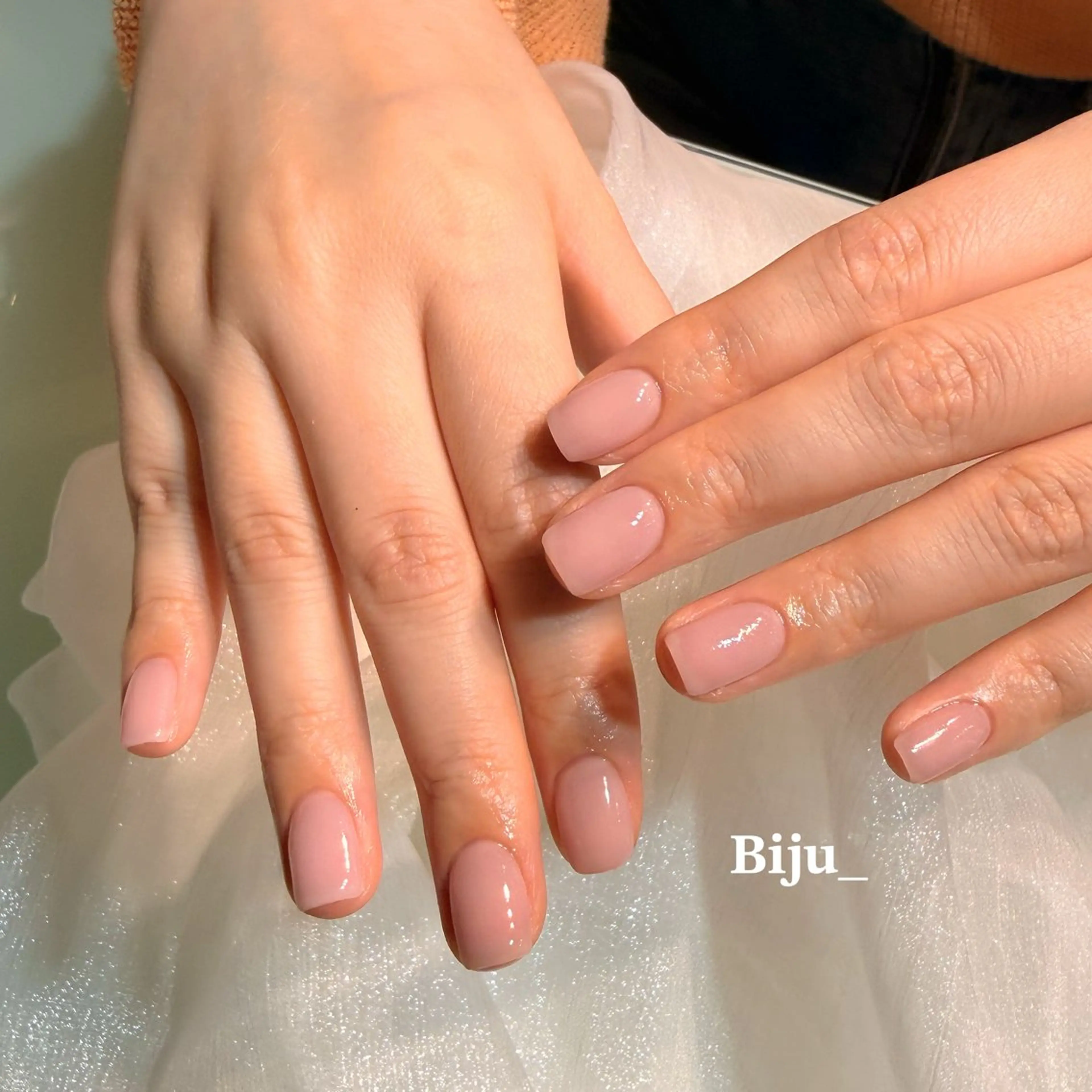 ネイル ワンカラーネイル ピンク ピンクベージュ ハンドネイル Biju_ NailStudioのネイルデザイン