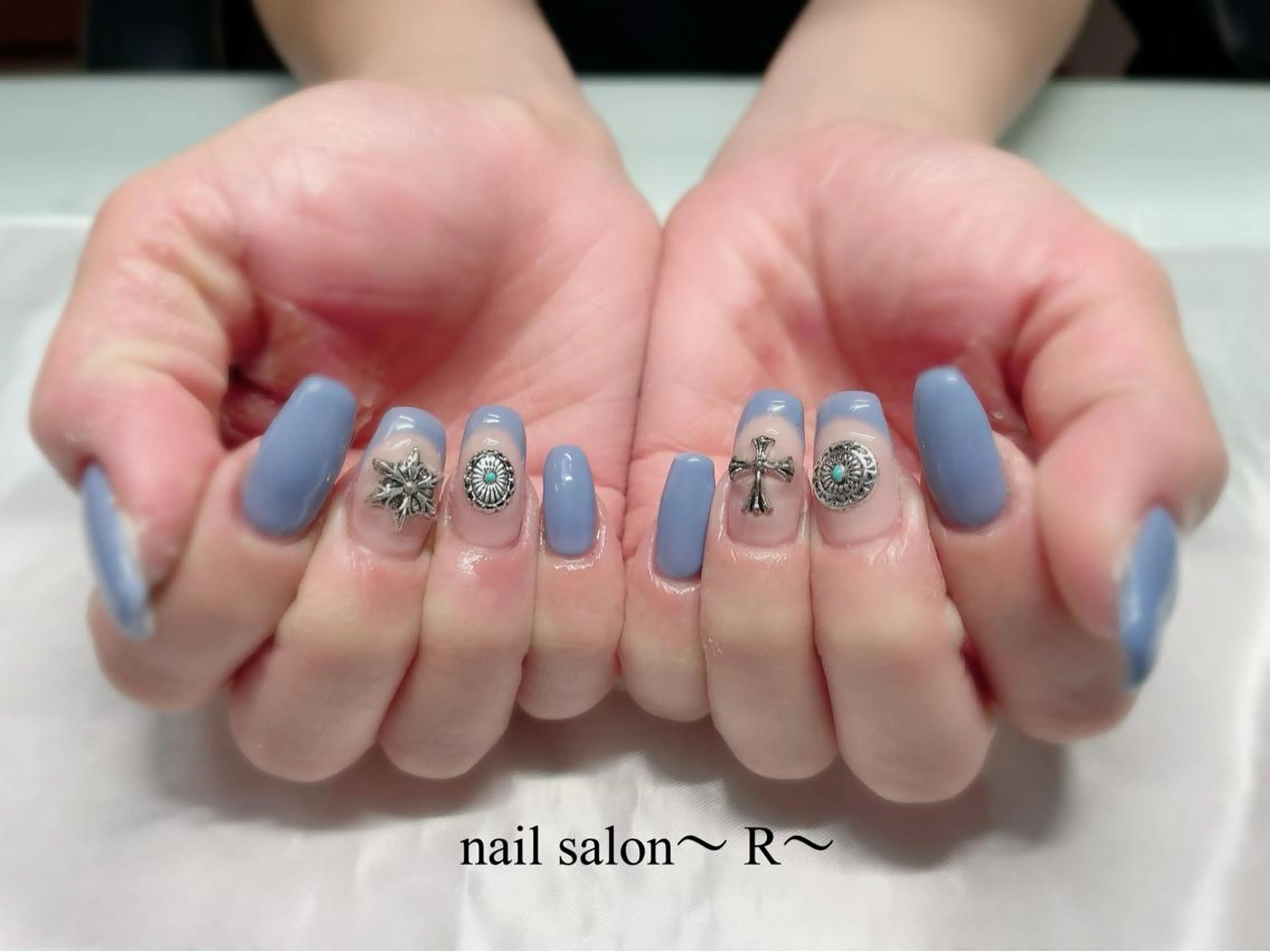 ネイル ハンドネイル 〜 R〜 プライベートサロンのネイルデザイン