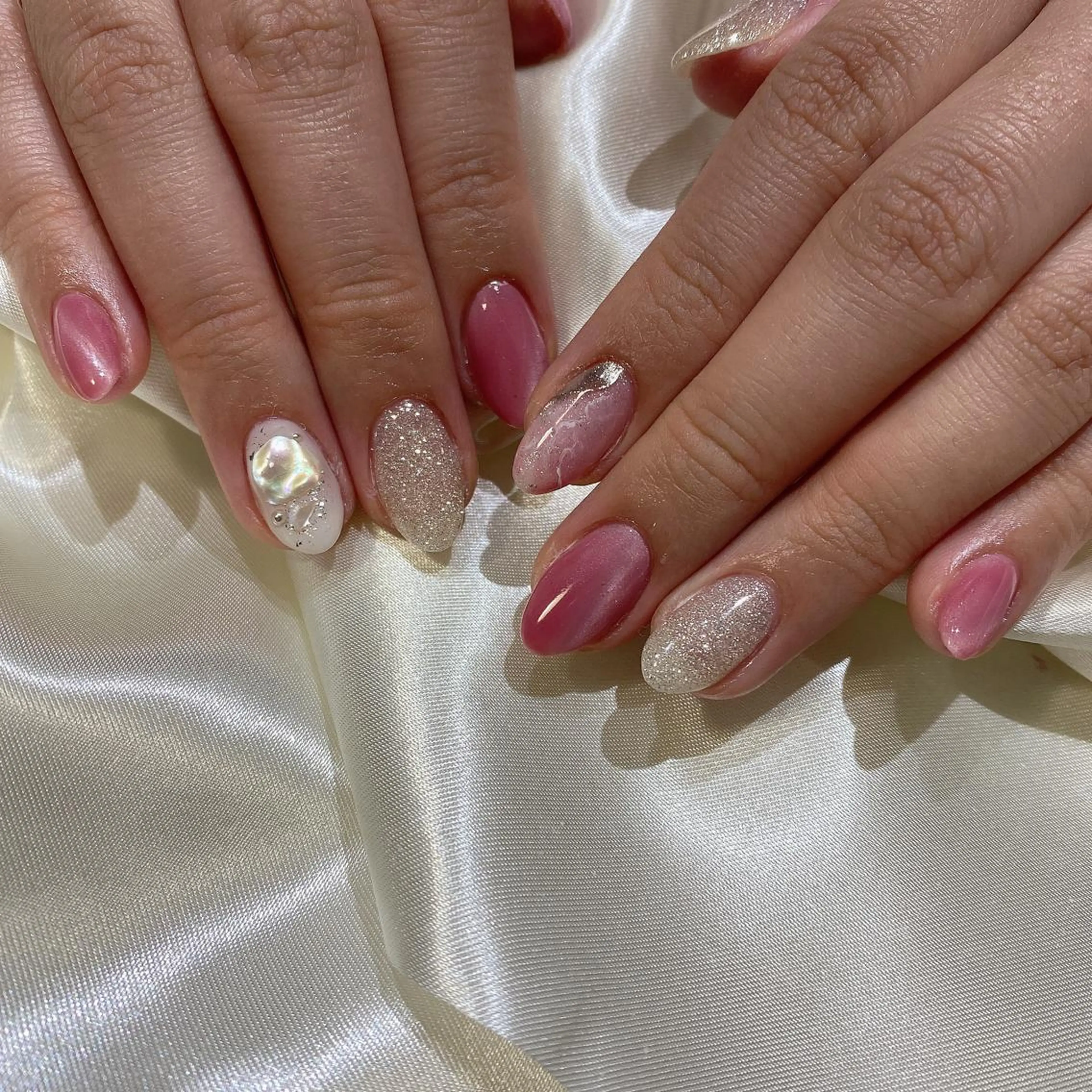 ネイル マグネットネイル ハンドネイル 西岡 杏のネイルデザイン