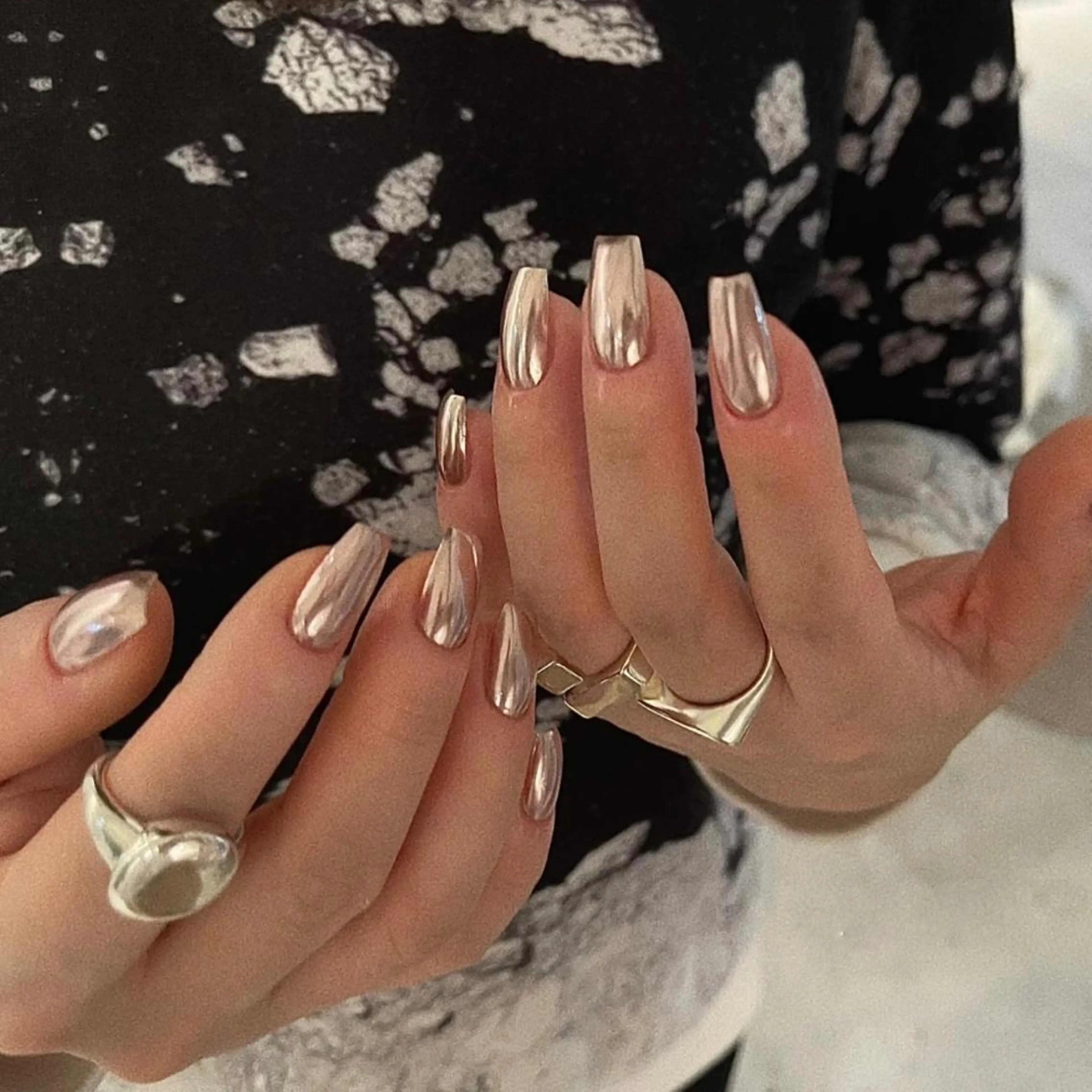 ネイル Queens 榊 まおのネイルデザイン