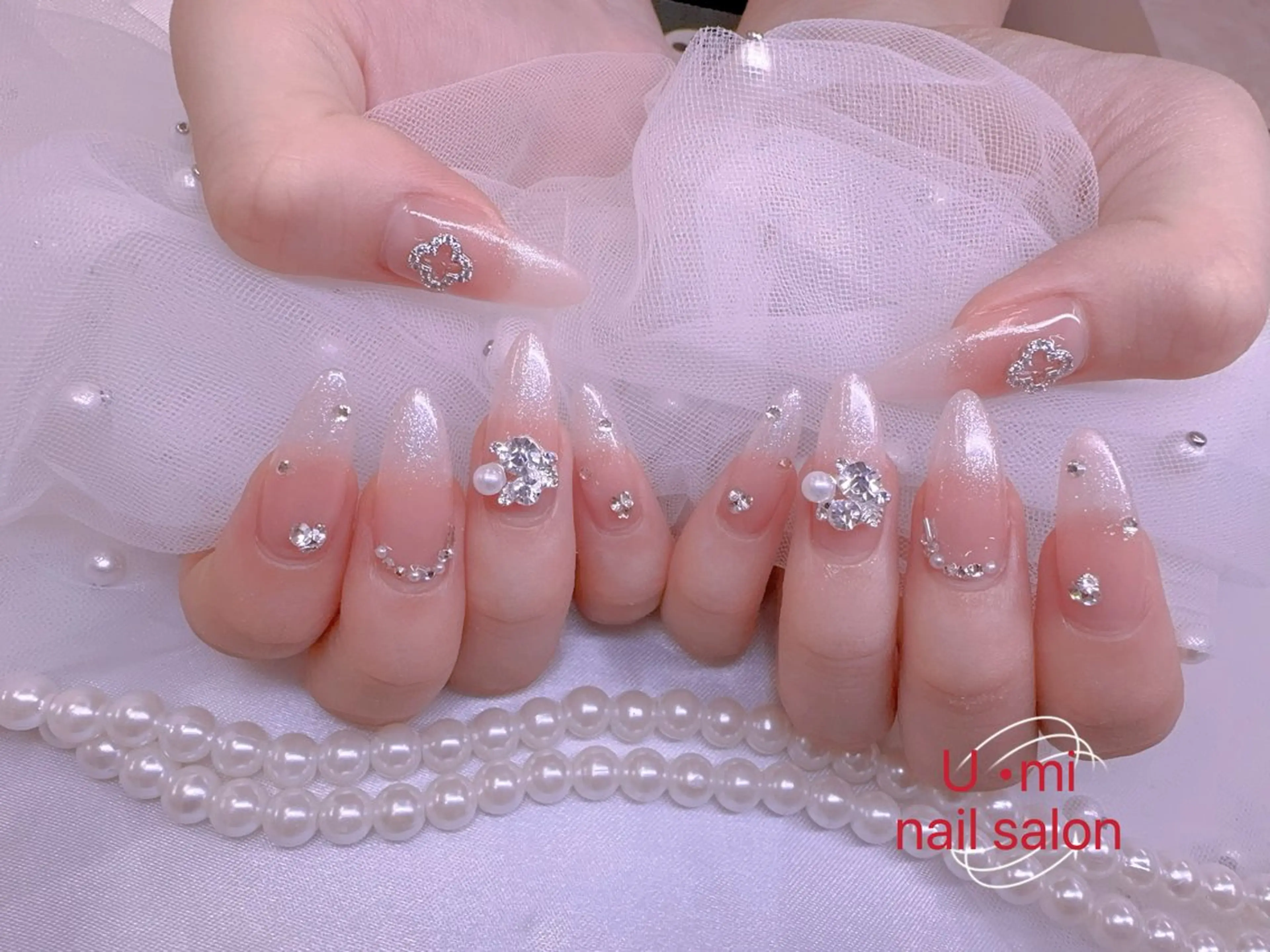 ネイル UMI ネイルサロン新宿🎀のネイルデザイン