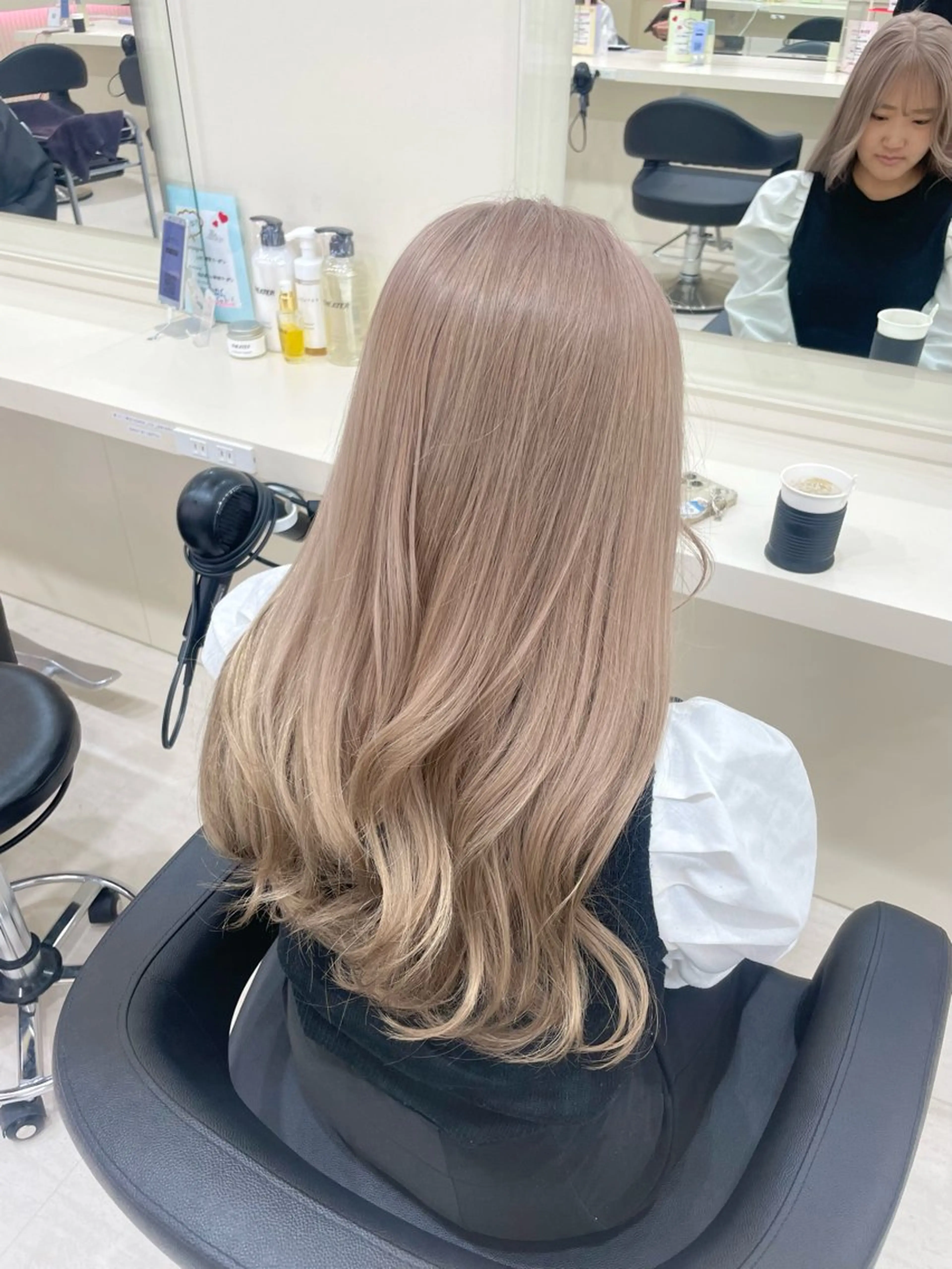 ロング カラー ヘアアレンジ 🎀 yuuka🎀のヘアスタイル