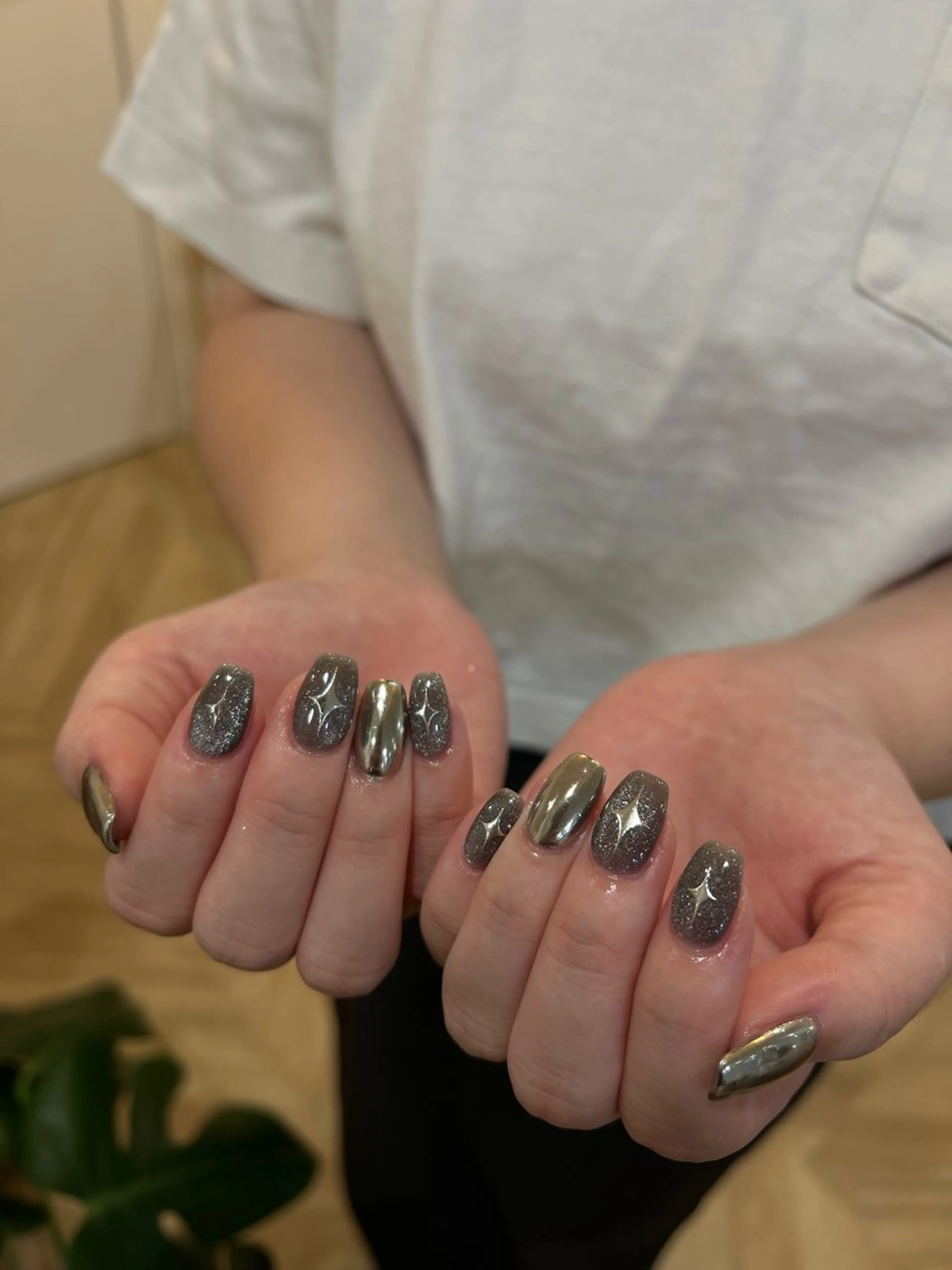 ネイル ハンドネイル フットネイル ハンドケア Nes.Nail所属・Miyagi Asamiのネイルデザイン