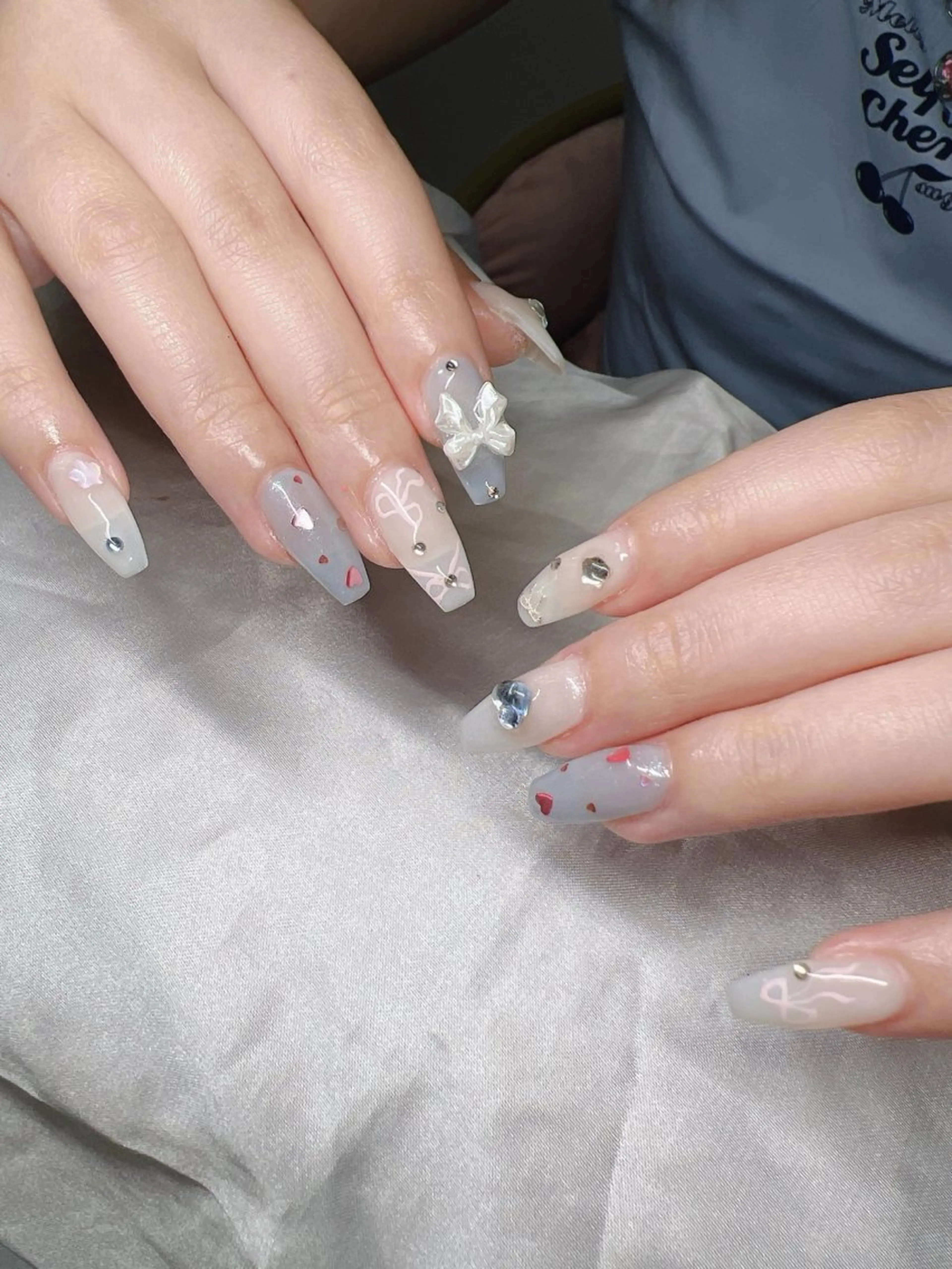 ネイル 長さ出し グラデーション 卒業式 キラキラネイル マグネットネイル ハンドネイル Lee Nailsのネイルデザイン