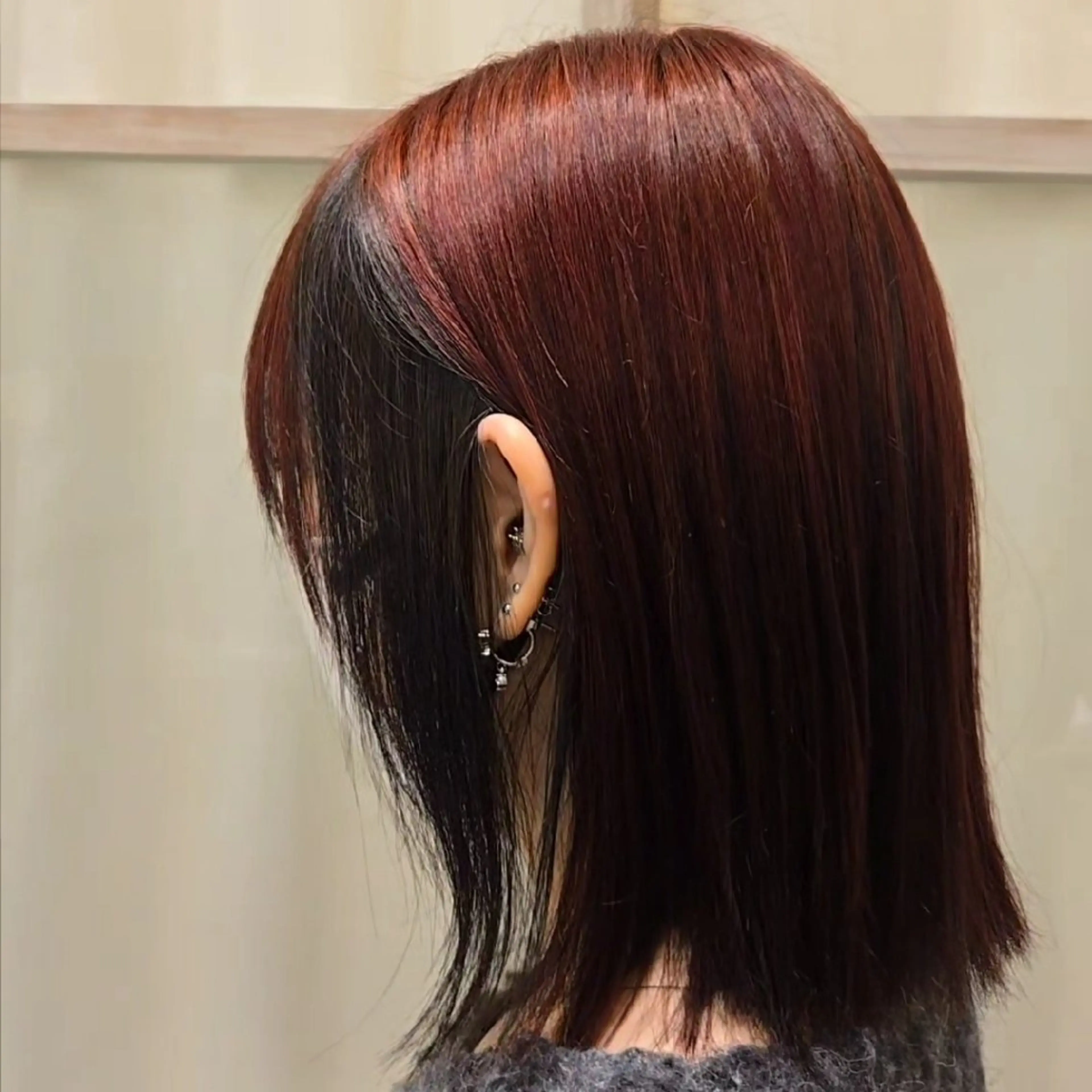 カラー ミディアム ブリーチ ブリーチなしカラー 小峯 瑞貴のヘアスタイル