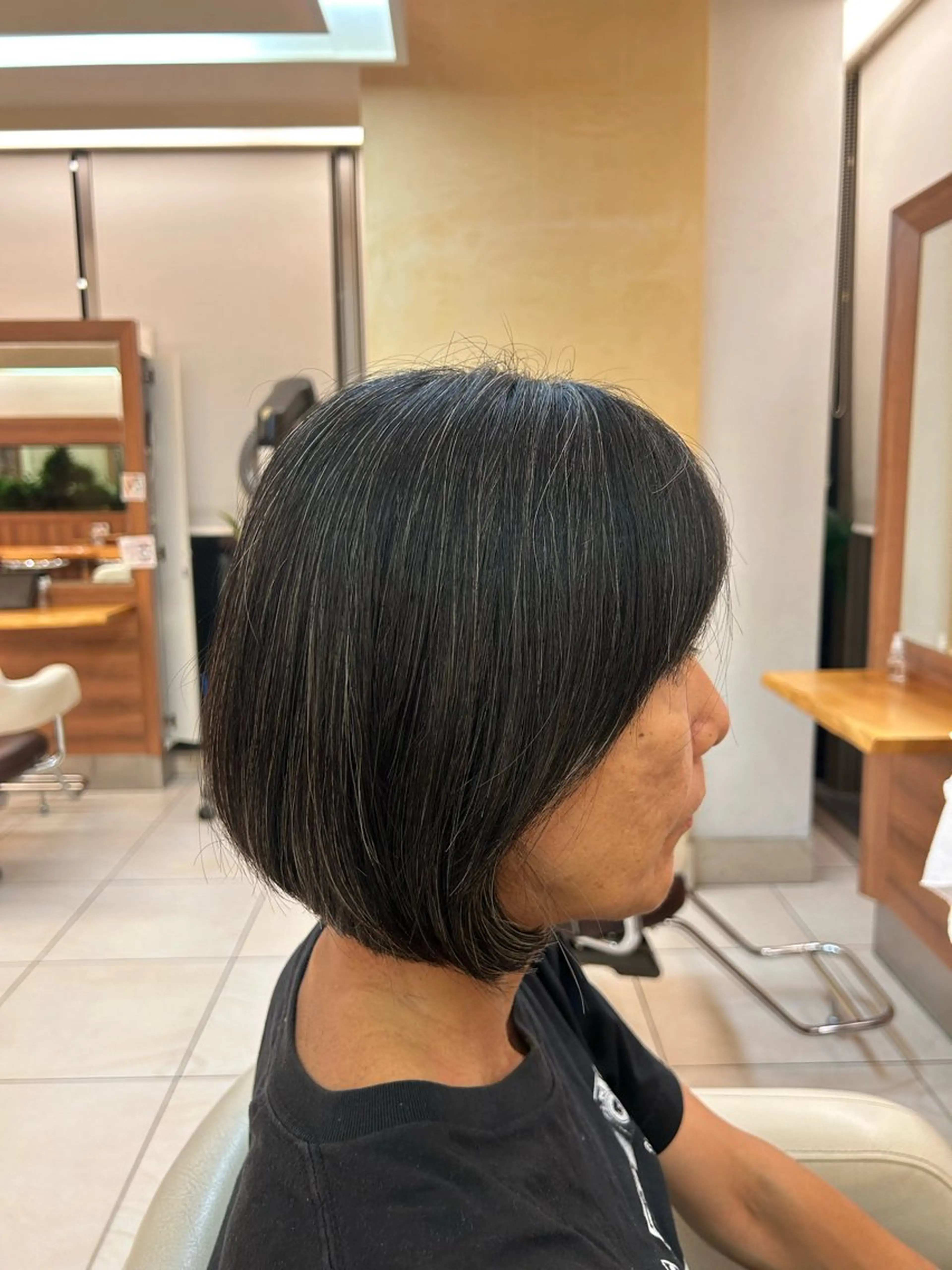 ショート 三瓶 公子のヘアスタイル