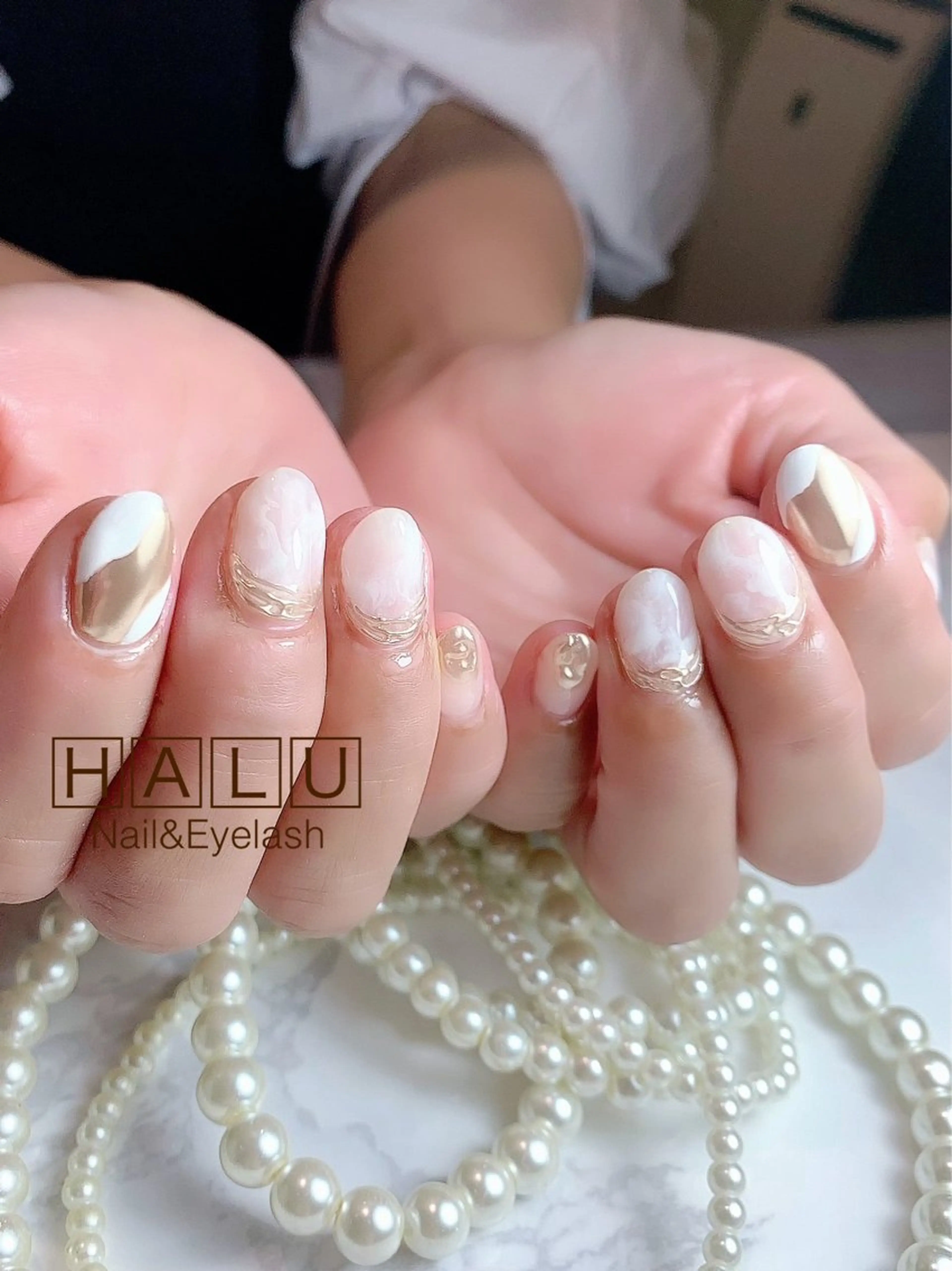 ネイル ゴールド HALU ハルのネイルデザイン