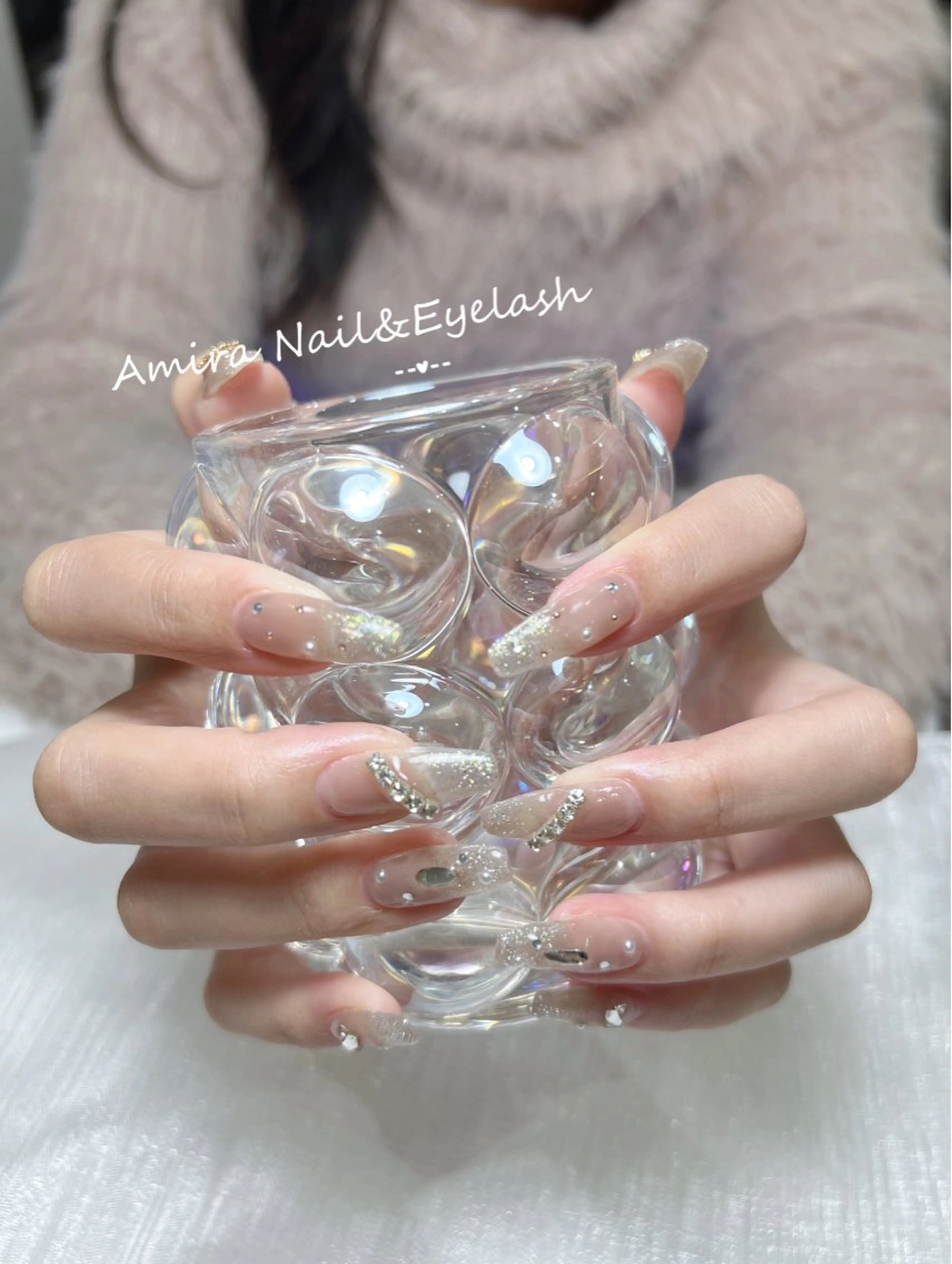 ネイル Amira アイラッシュのマツエク・マツパデザイン