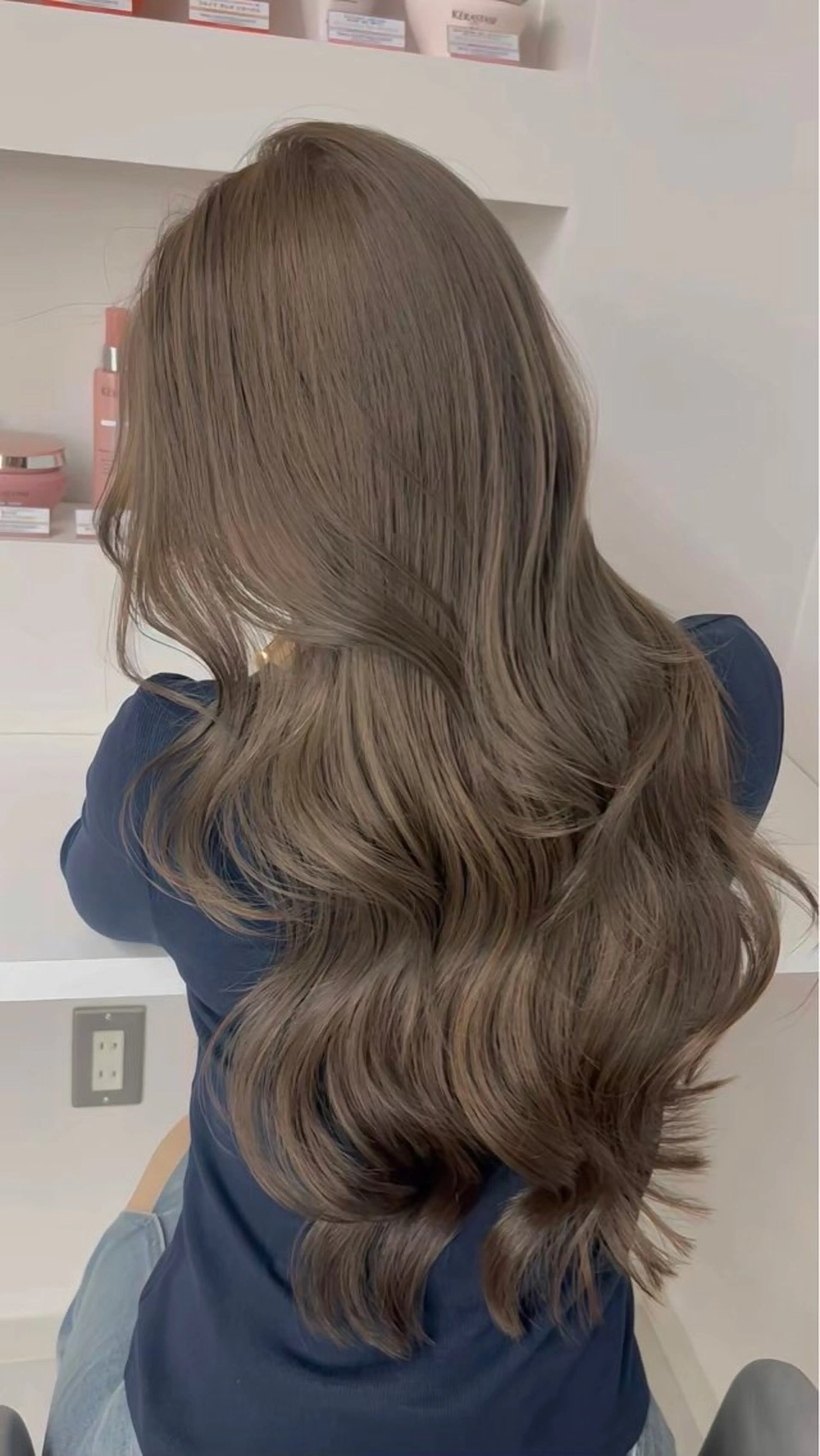 ロング モリシタ チョウのヘアスタイル