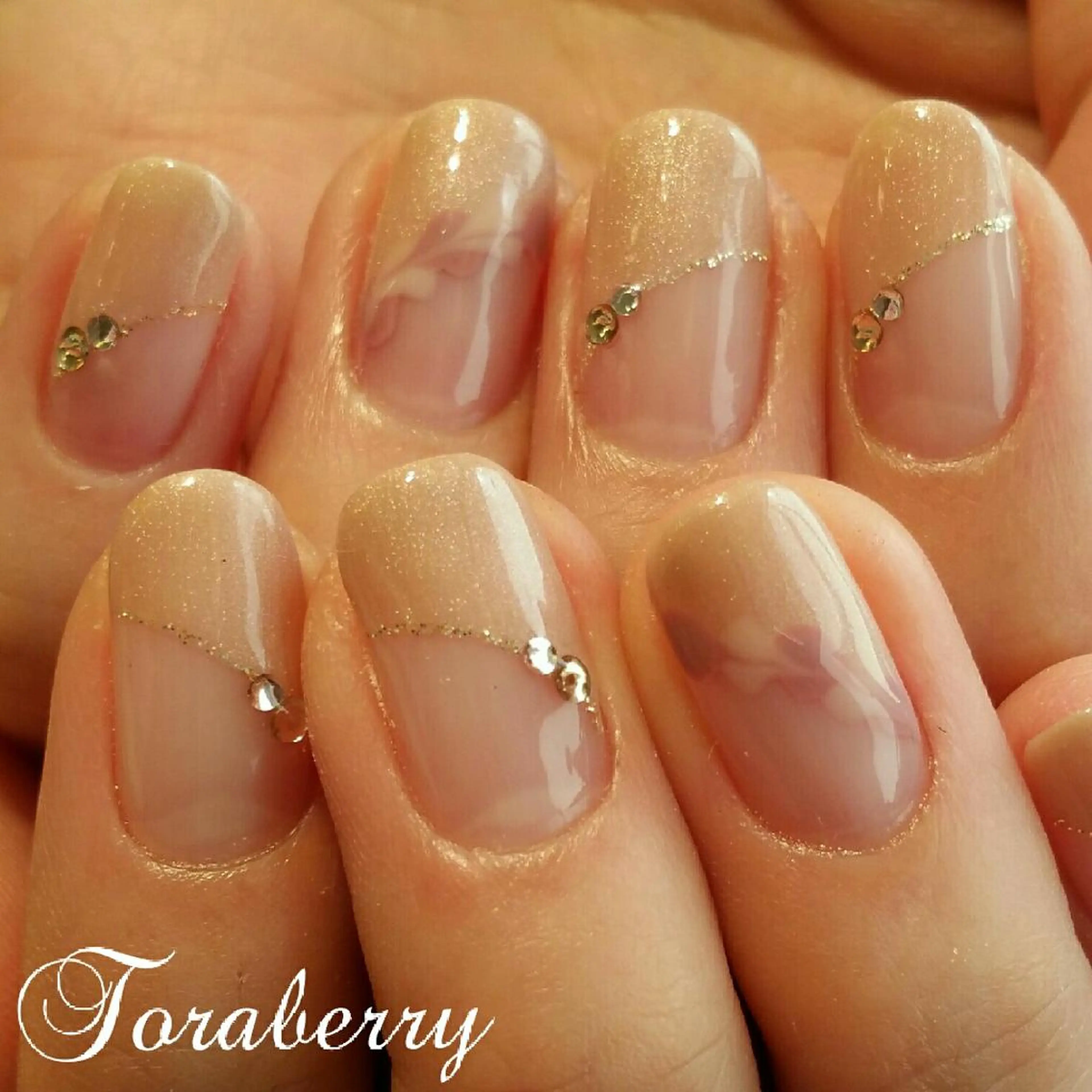 ネイル ハート ピーコックネイル ネイリスト なつみのネイルデザイン