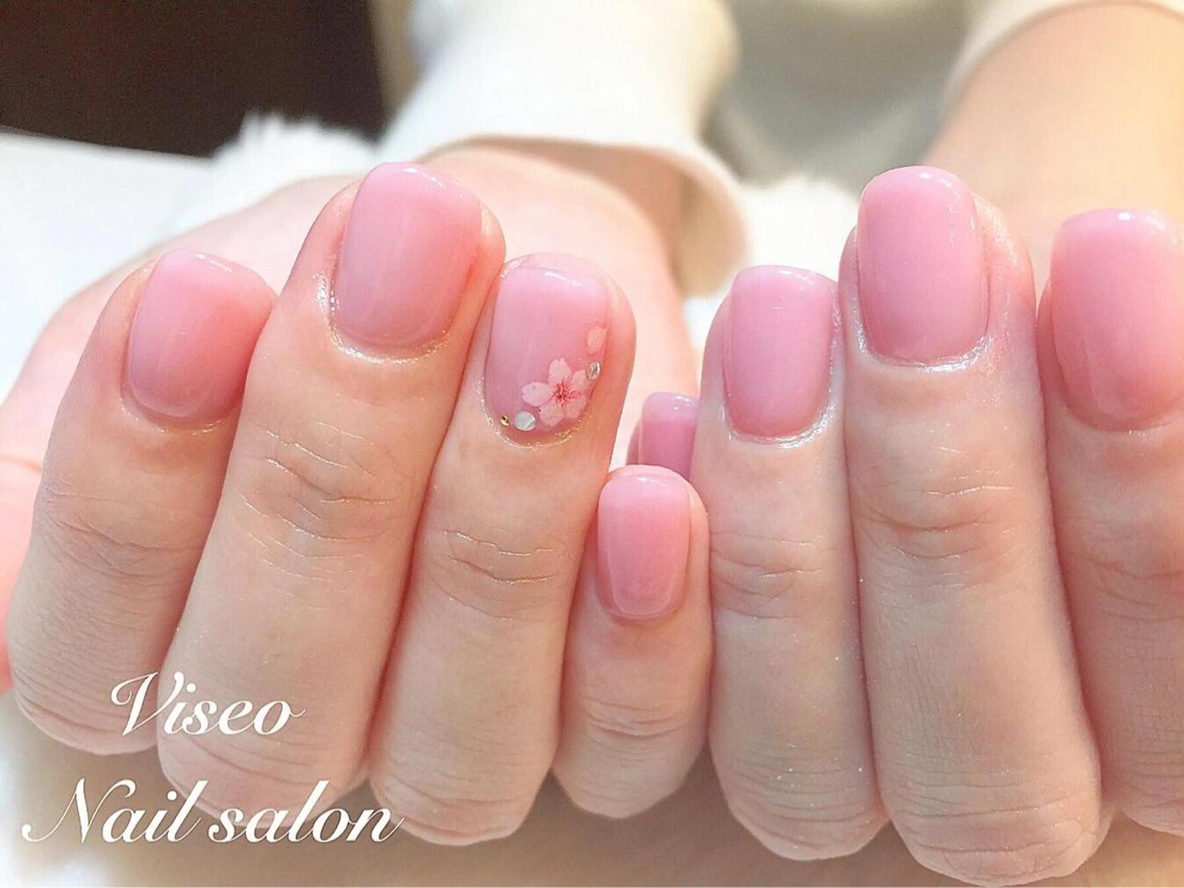 ネイル Viseo《6週間 長持ちパラジェル》のネイルデザイン