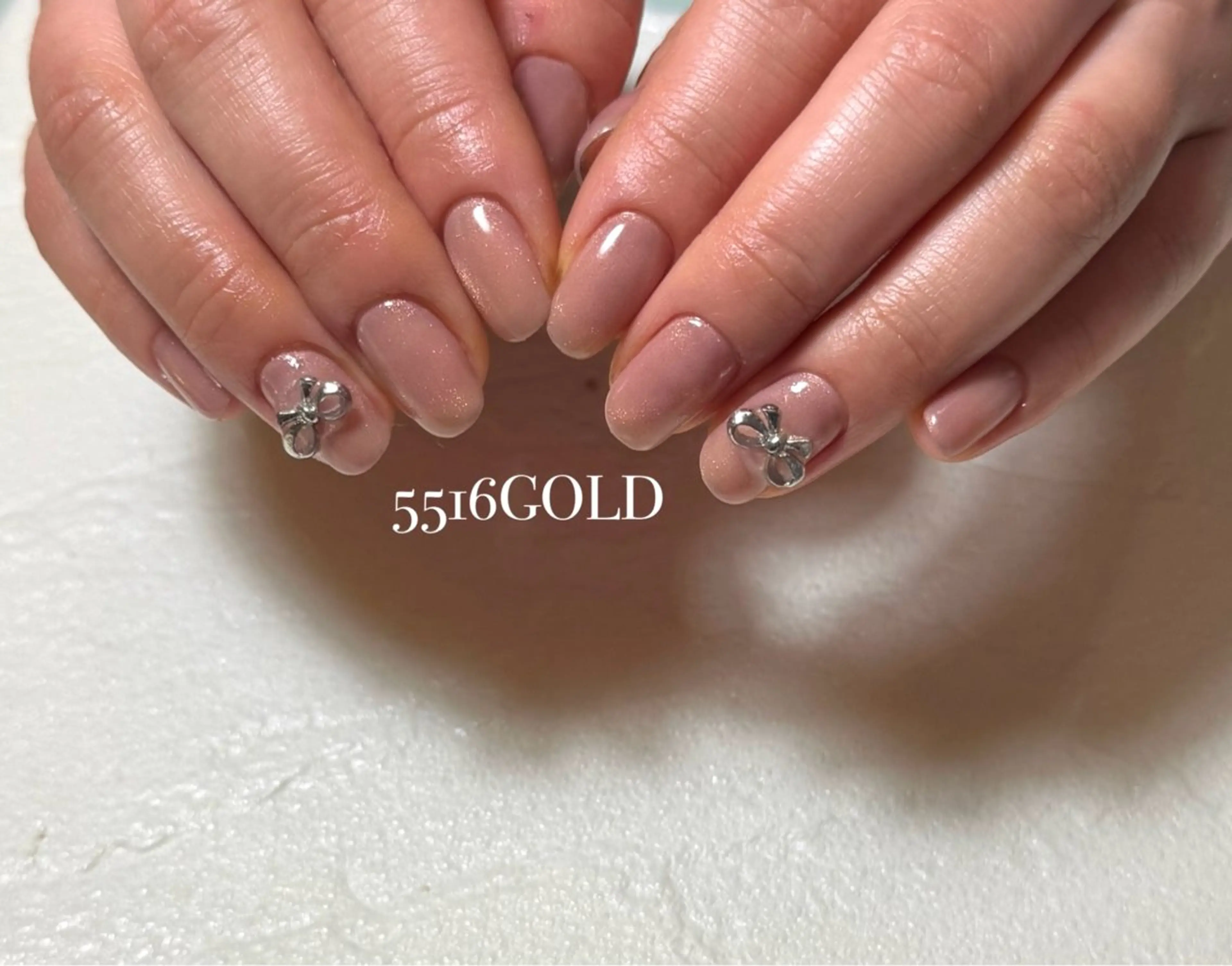 ネイル マグネットネイル ワンカラーネイル リボン 💎5516 MACHIKOのネイルデザイン