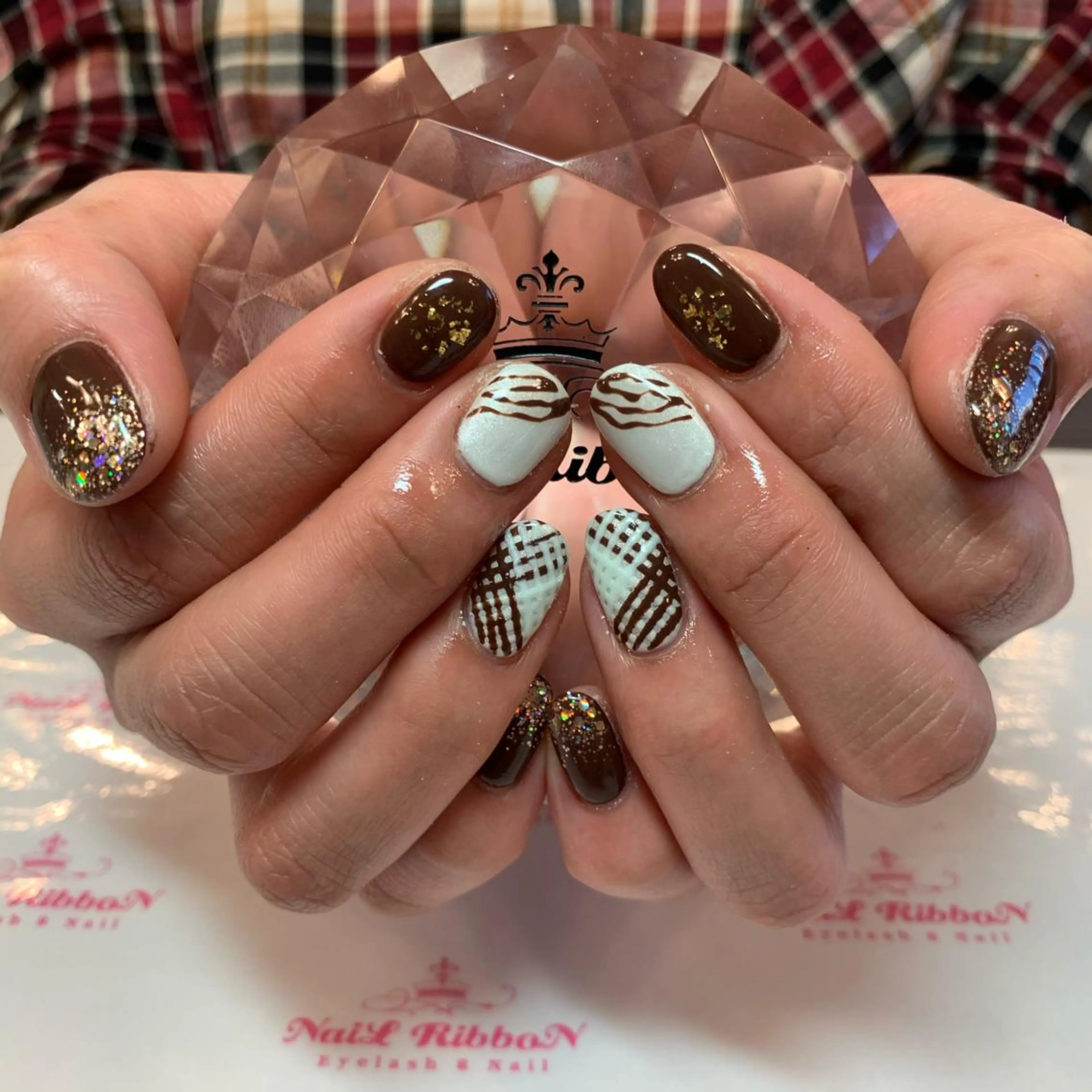 ネイル ネイルリボン 受付スタッフのネイルデザイン