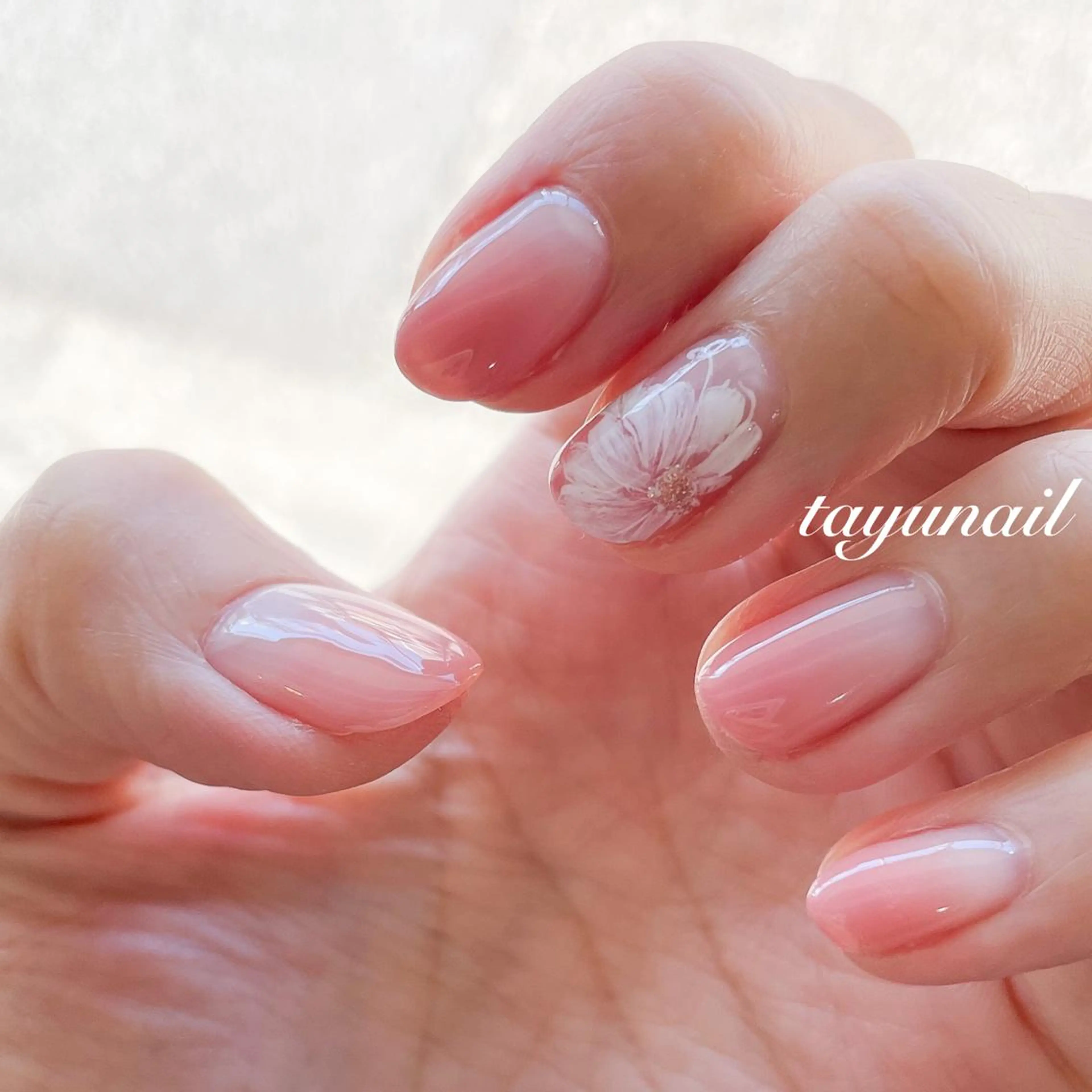 ネイル アートネイル フラワーネイル ジェルネイル グラデーション パラジェル ネイルサロン 【たゆnail】のネイルデザイン