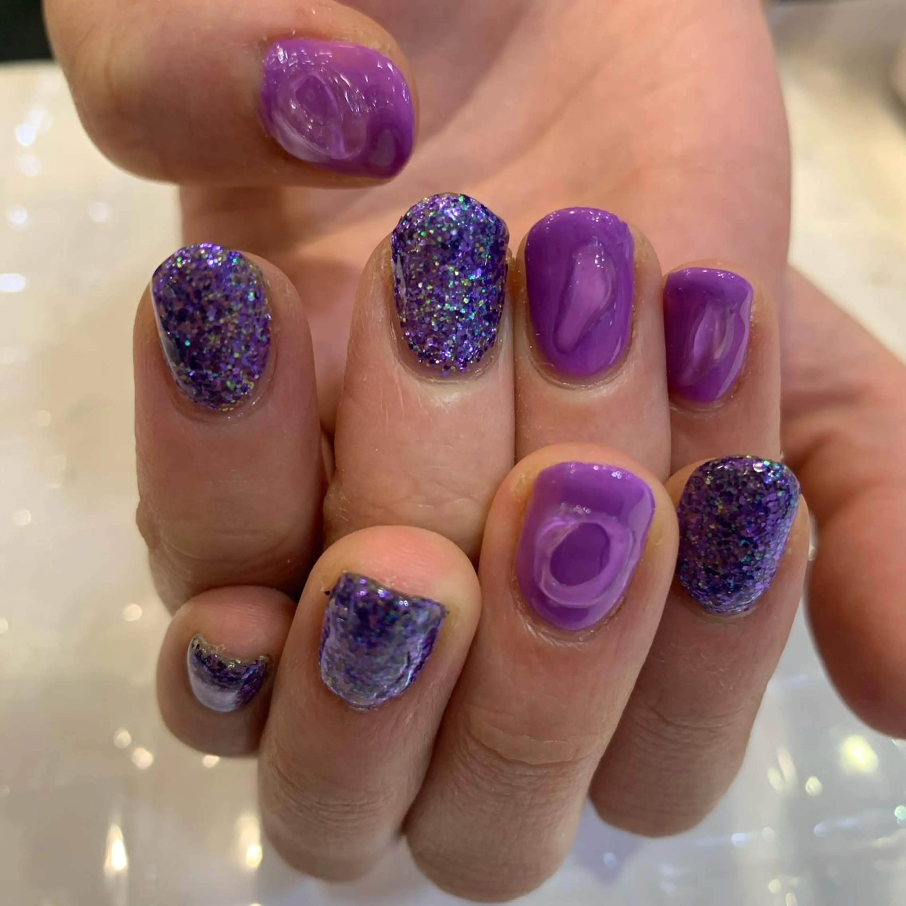 ネイル キラキラネイル ハンドネイル 韓国ヘア🦋 MIYUのヘアスタイル