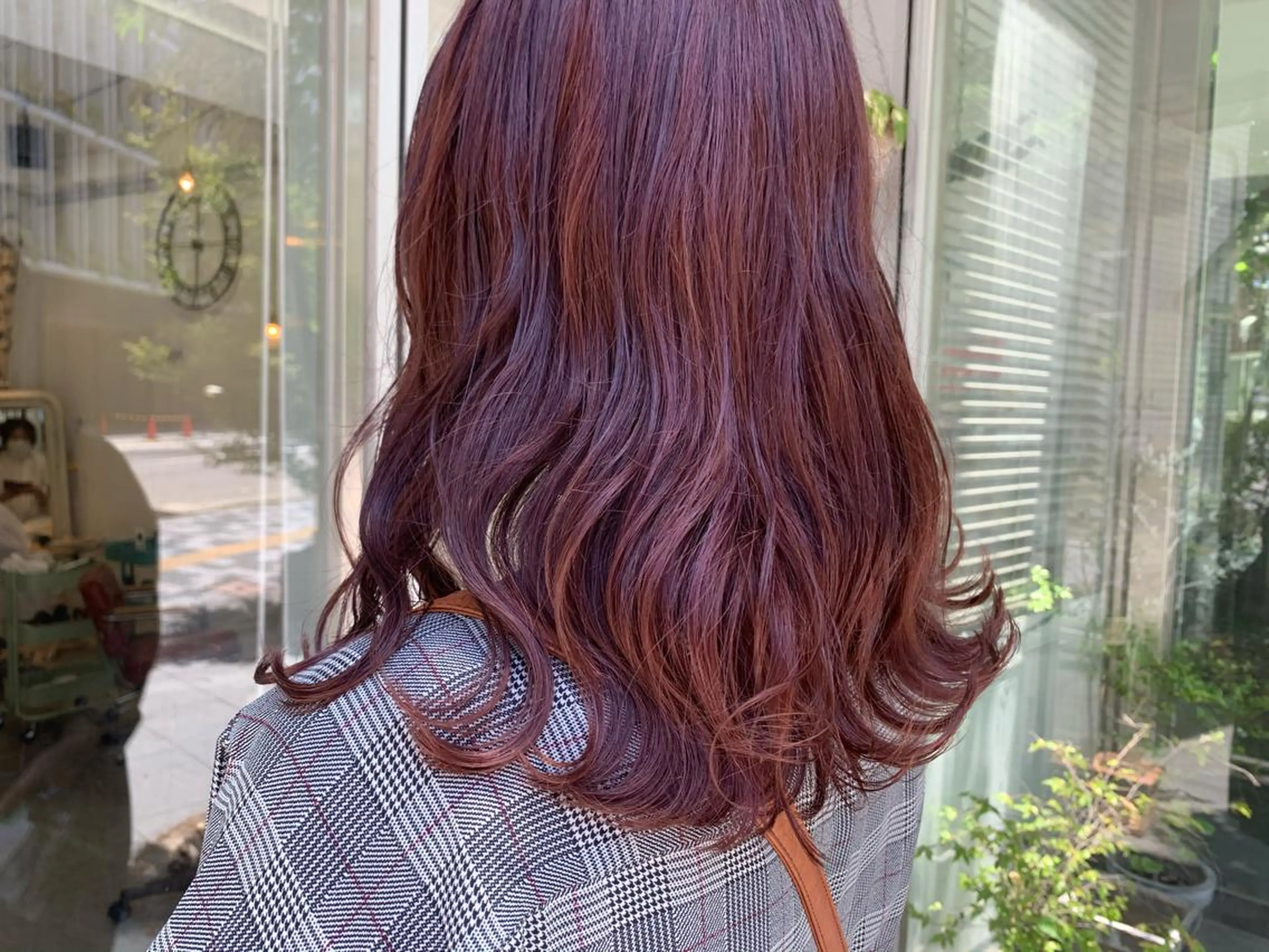 セミロング カラー fio マナミのヘアスタイル