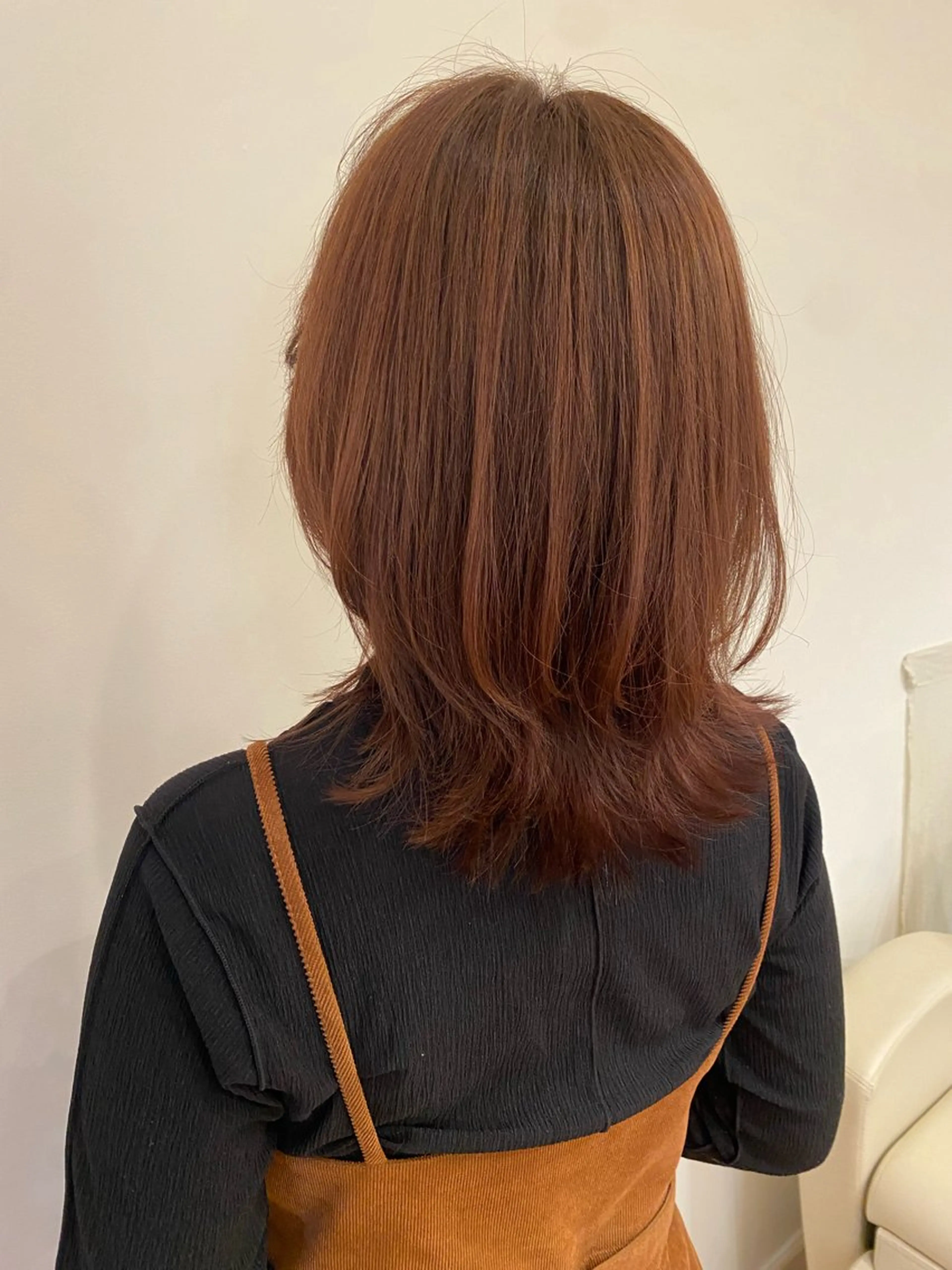 ミディアム くびれヘア レイヤーカット 伊藤 優花のヘアスタイル