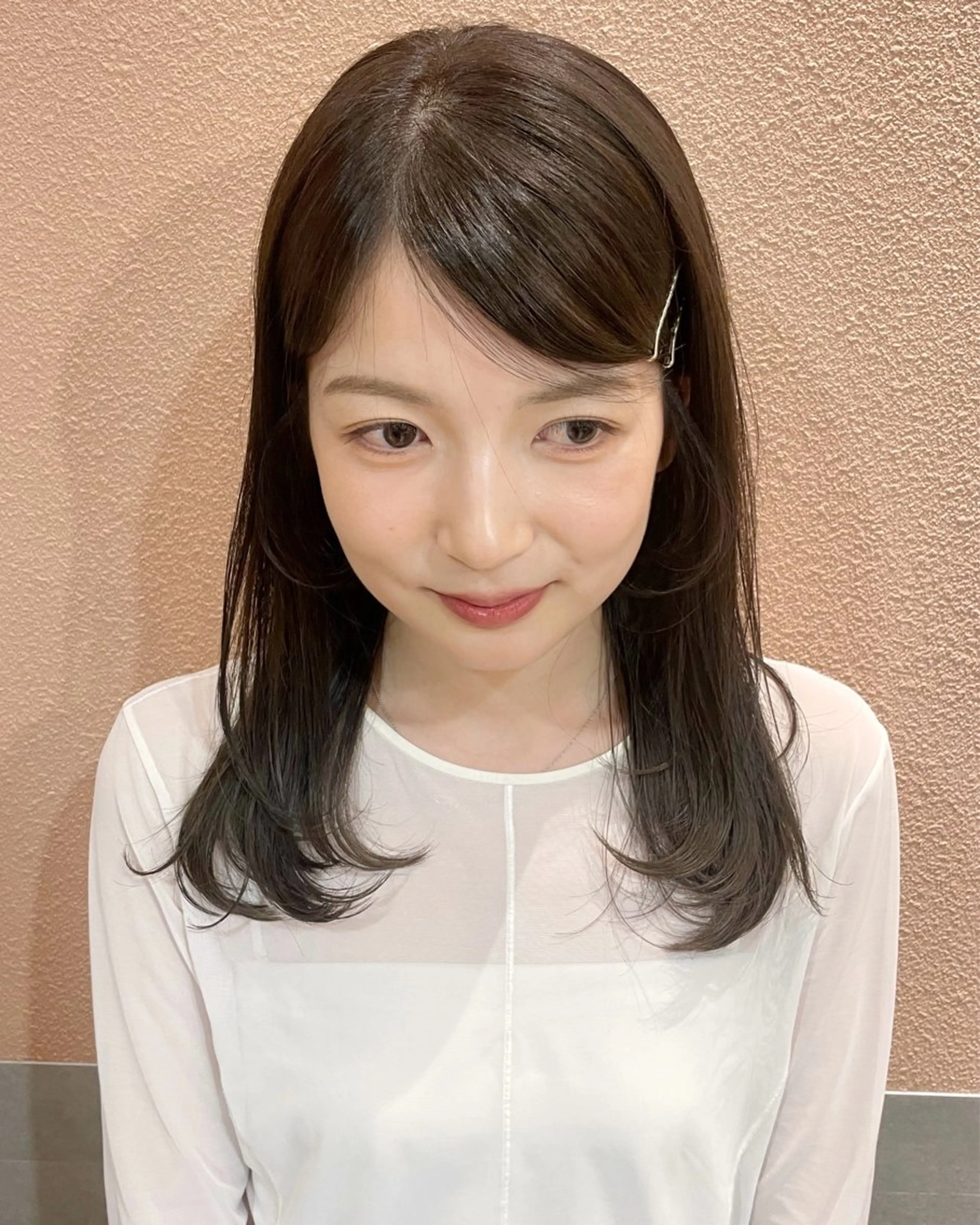 セミロング ヘアカラー 似合わせ/ベージュ /レイヤー/りほ🤍のヘアスタイル