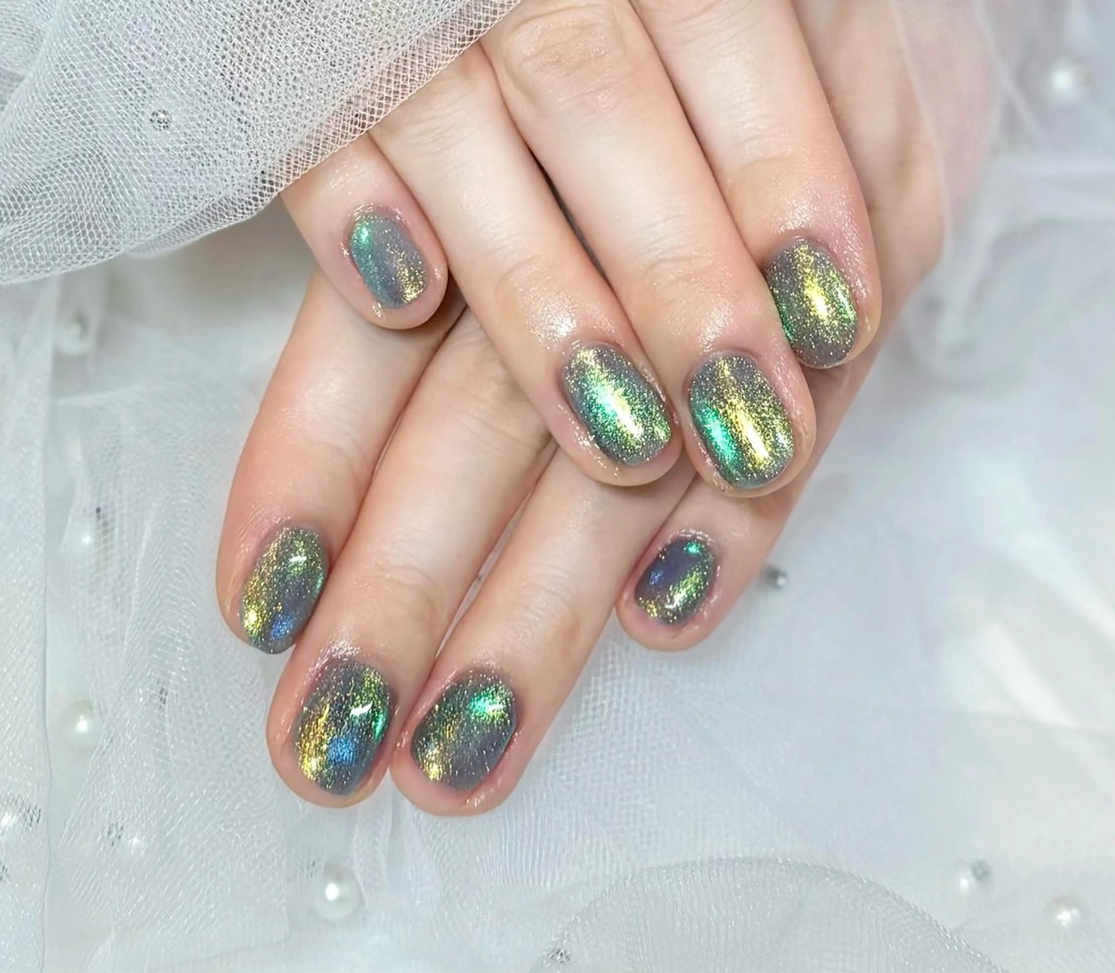 ネイル グリーン キラキラネイル マグネットネイル 【chatnoir】 MIYUのネイルデザイン