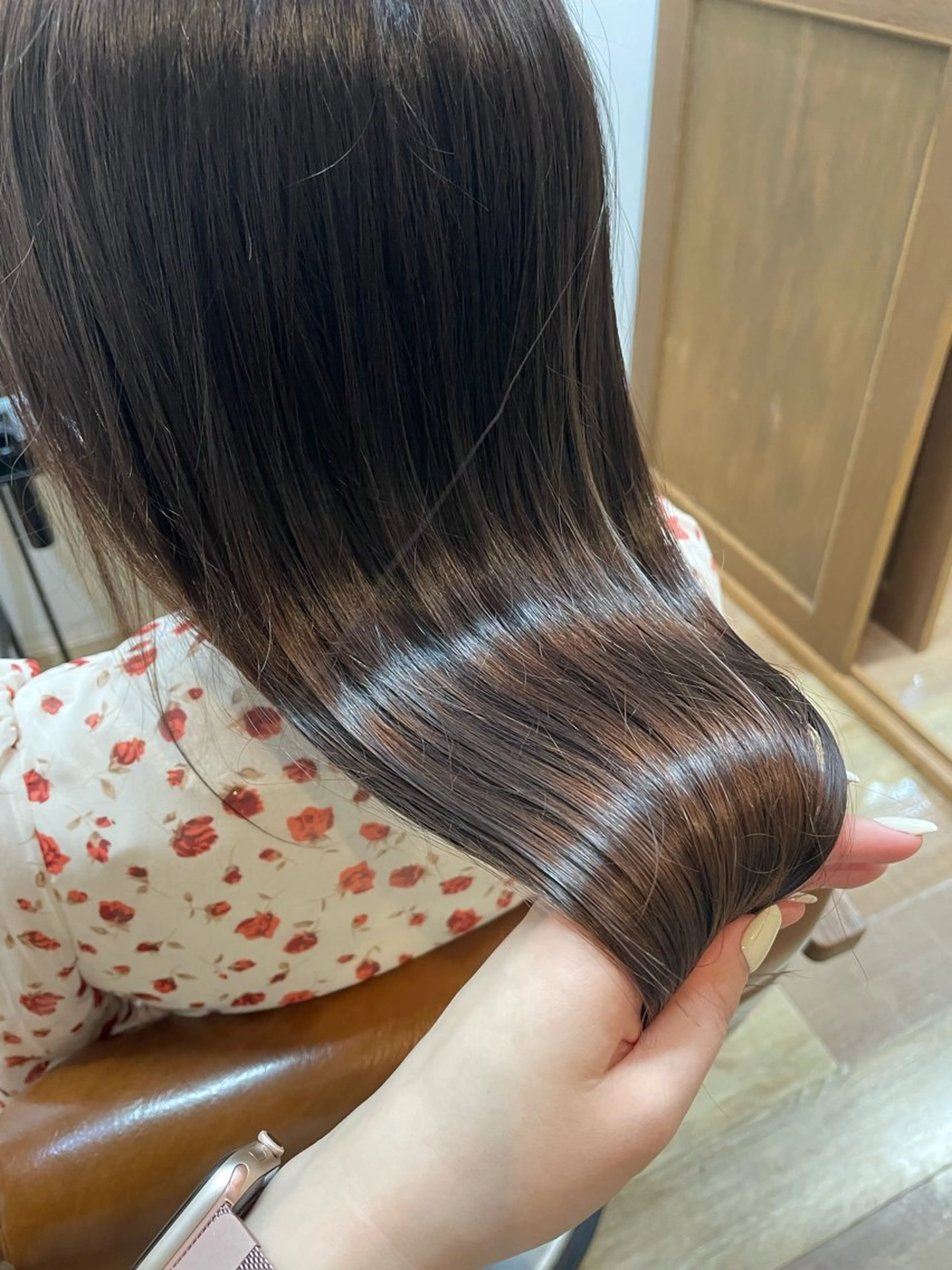 ロング カラー 石川 珠有のヘアスタイル