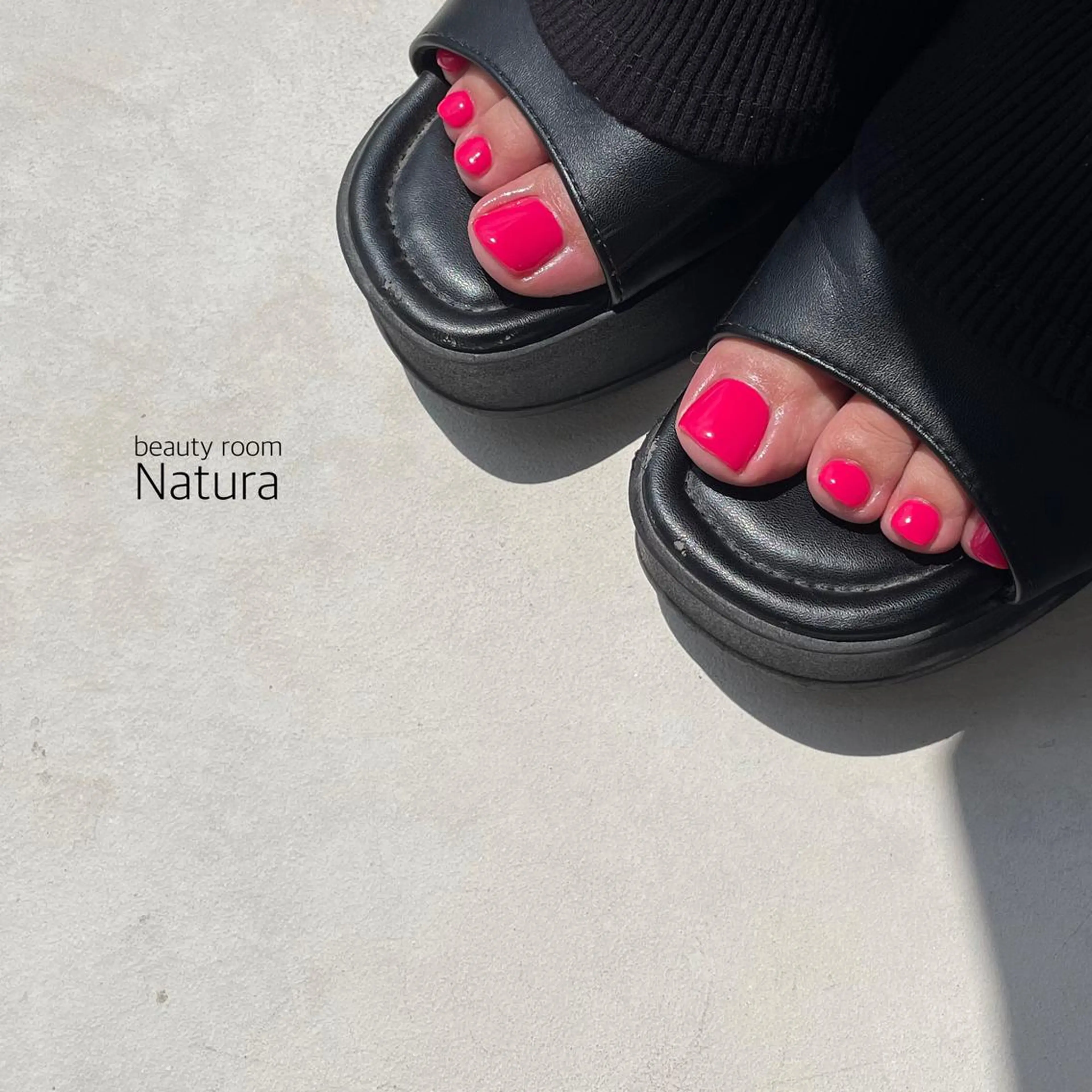 ネイル マツエク・マツパ アイブロウ フットネイル beautyroom Naturaのネイルデザイン