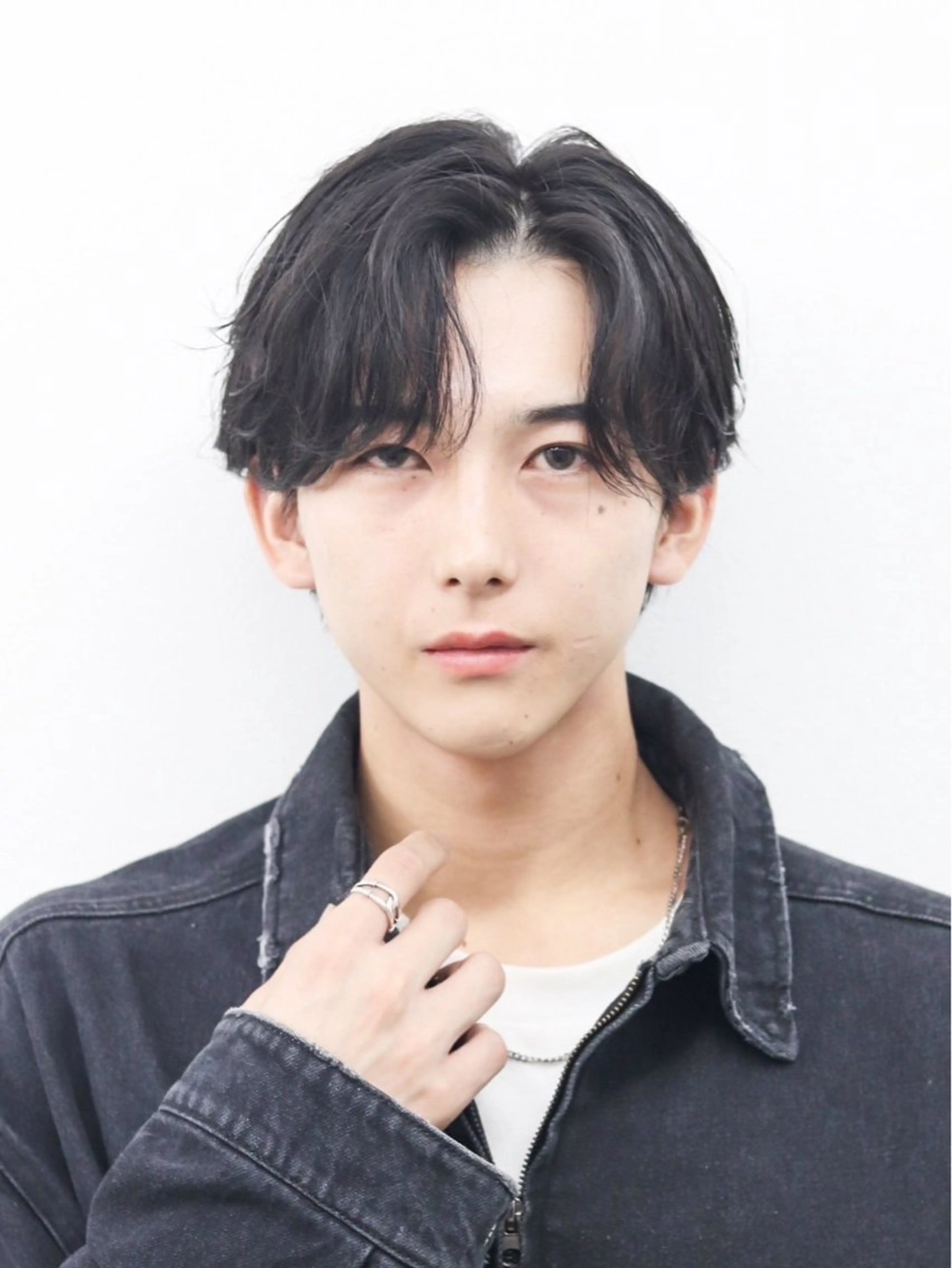 ミディアム カラー パーマ ヘアアレンジ メンズ メンズ韓国風 韓国風ヘア 似合わせカット メンズ特化❤️‍🔥 RIKU❤️‍🔥のヘアスタイル