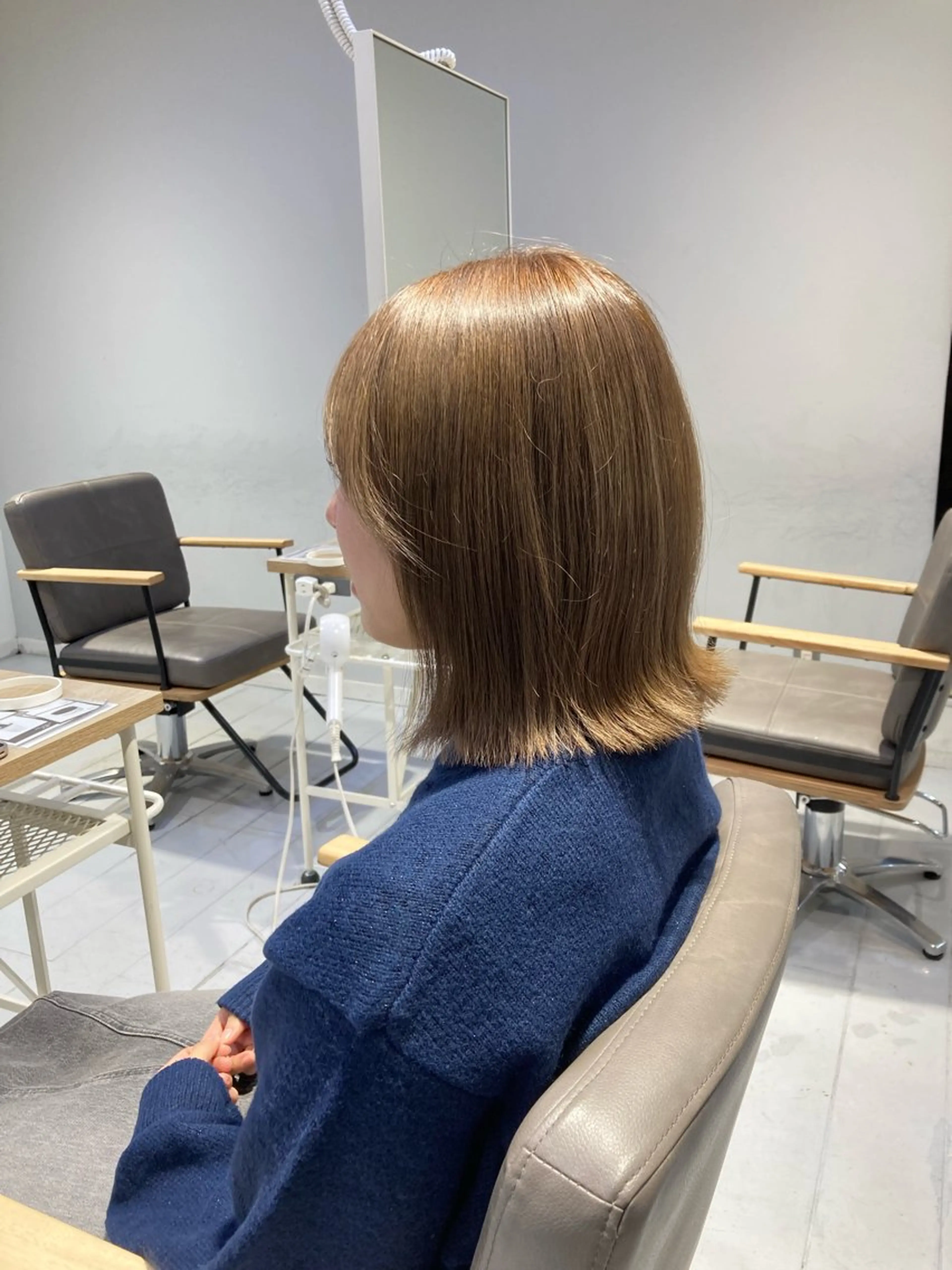 ミディアム カラー カット ヘアカラー トリートメント 🫧ゆうき🪽 髪質改善/ハイライトのヘアスタイル