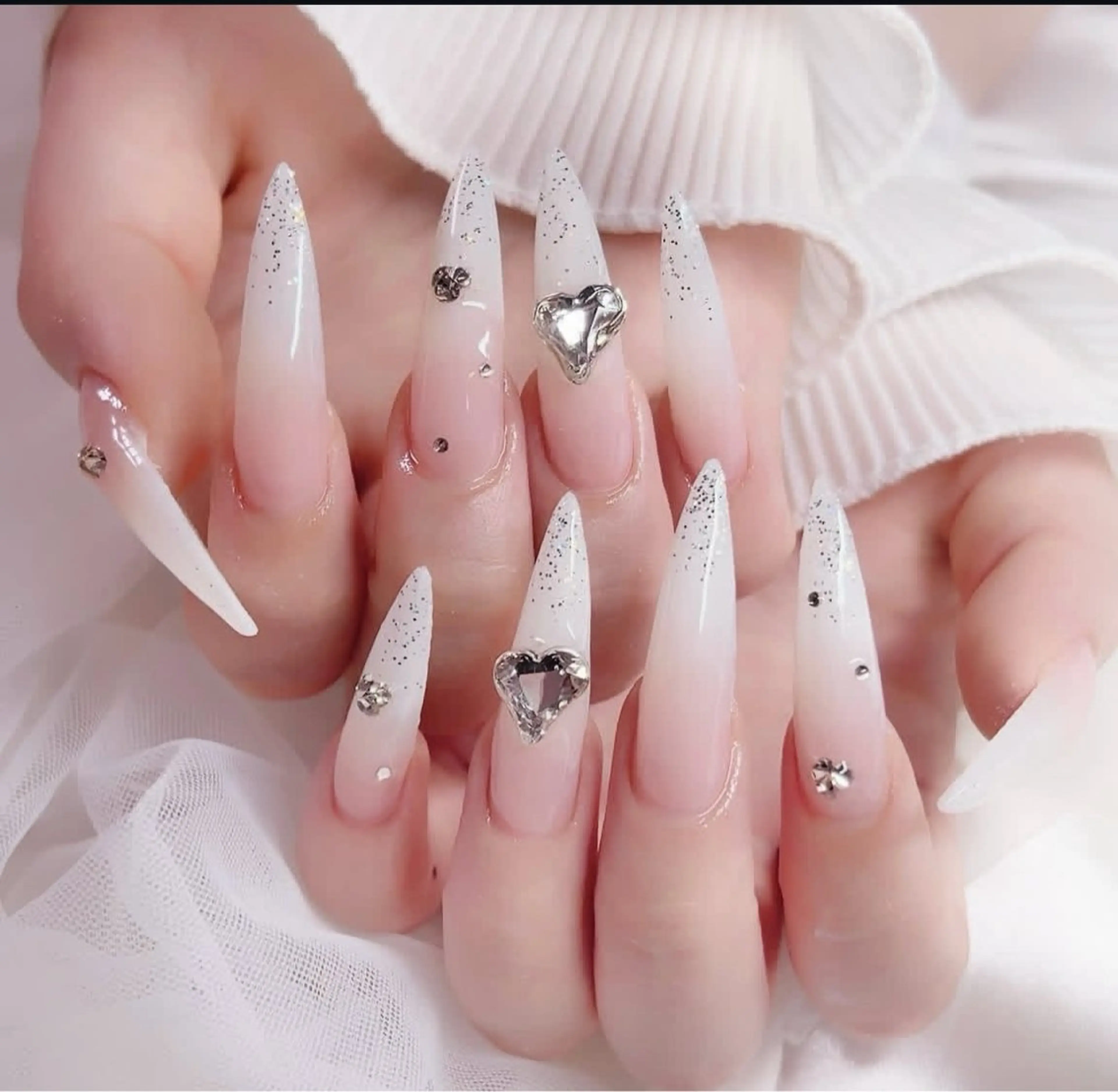 ネイル エンジェル ヒーリング 矢場町店のネイルデザイン