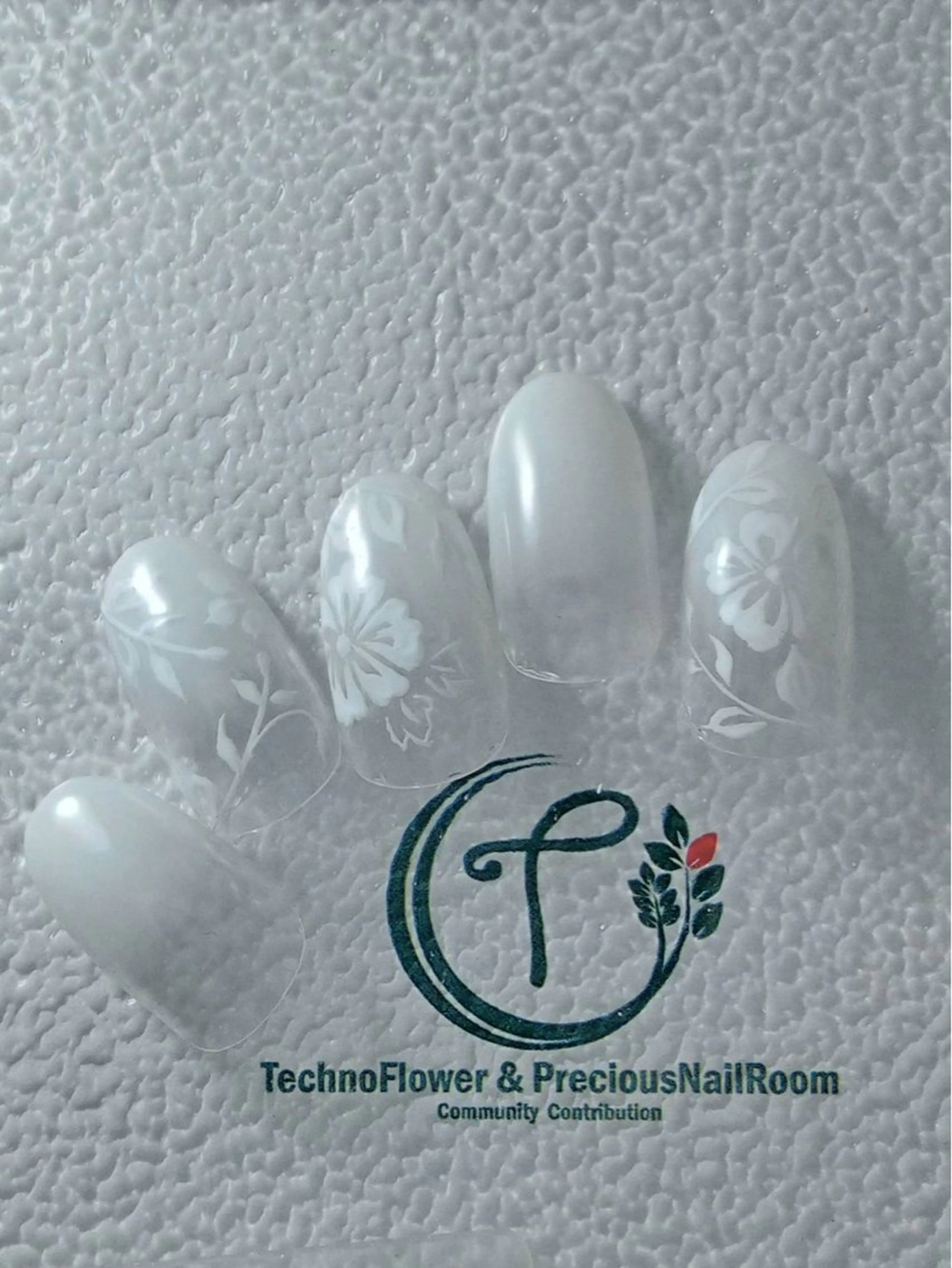 ネイル フラワーネイル precious nail  roomのネイルデザイン