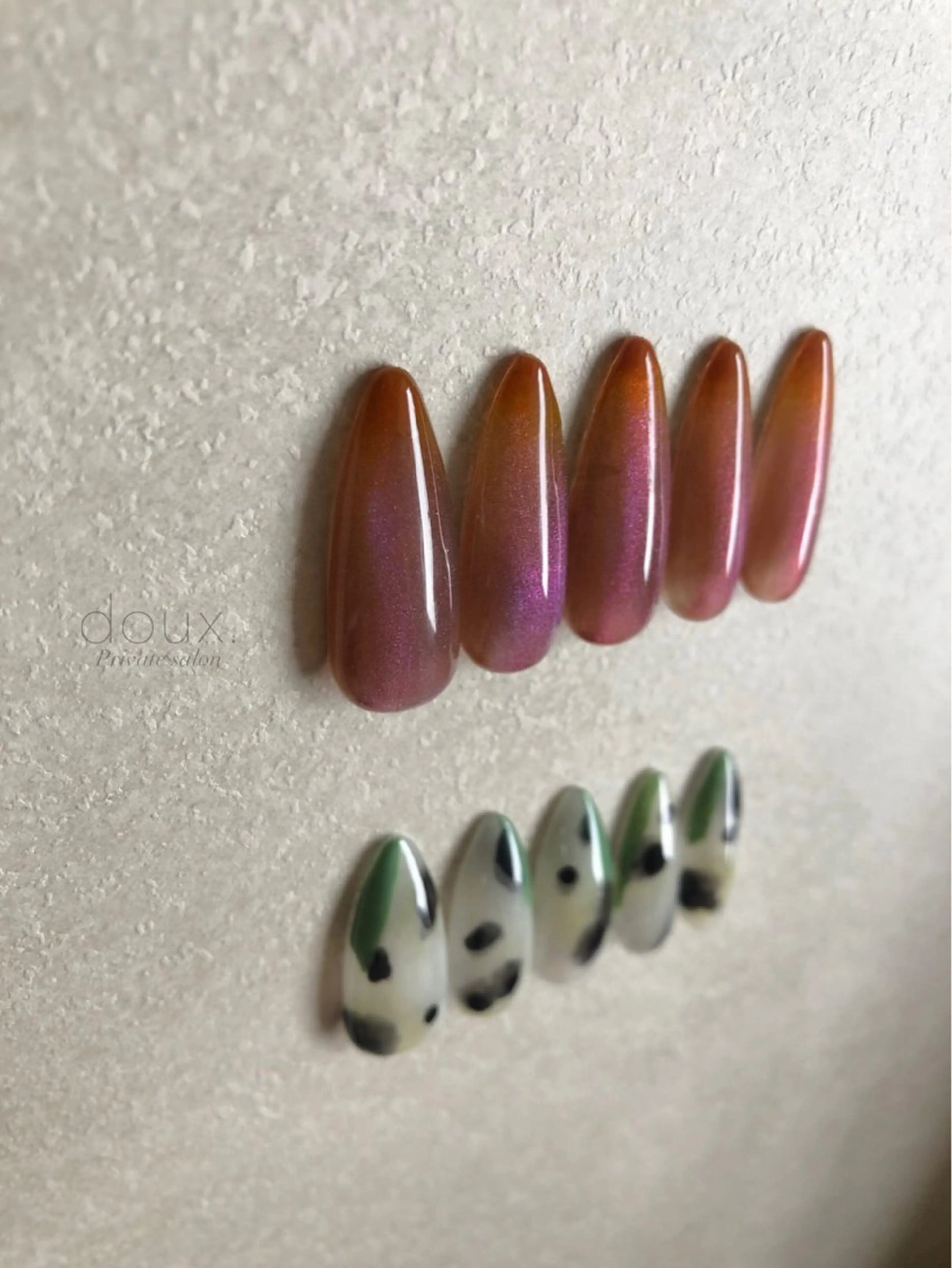 ネイル アニマル柄 オーロラネイル 韓国ネイル マグネットネイル ニュアンスネイル ハンドネイル doux. nailのネイルデザイン